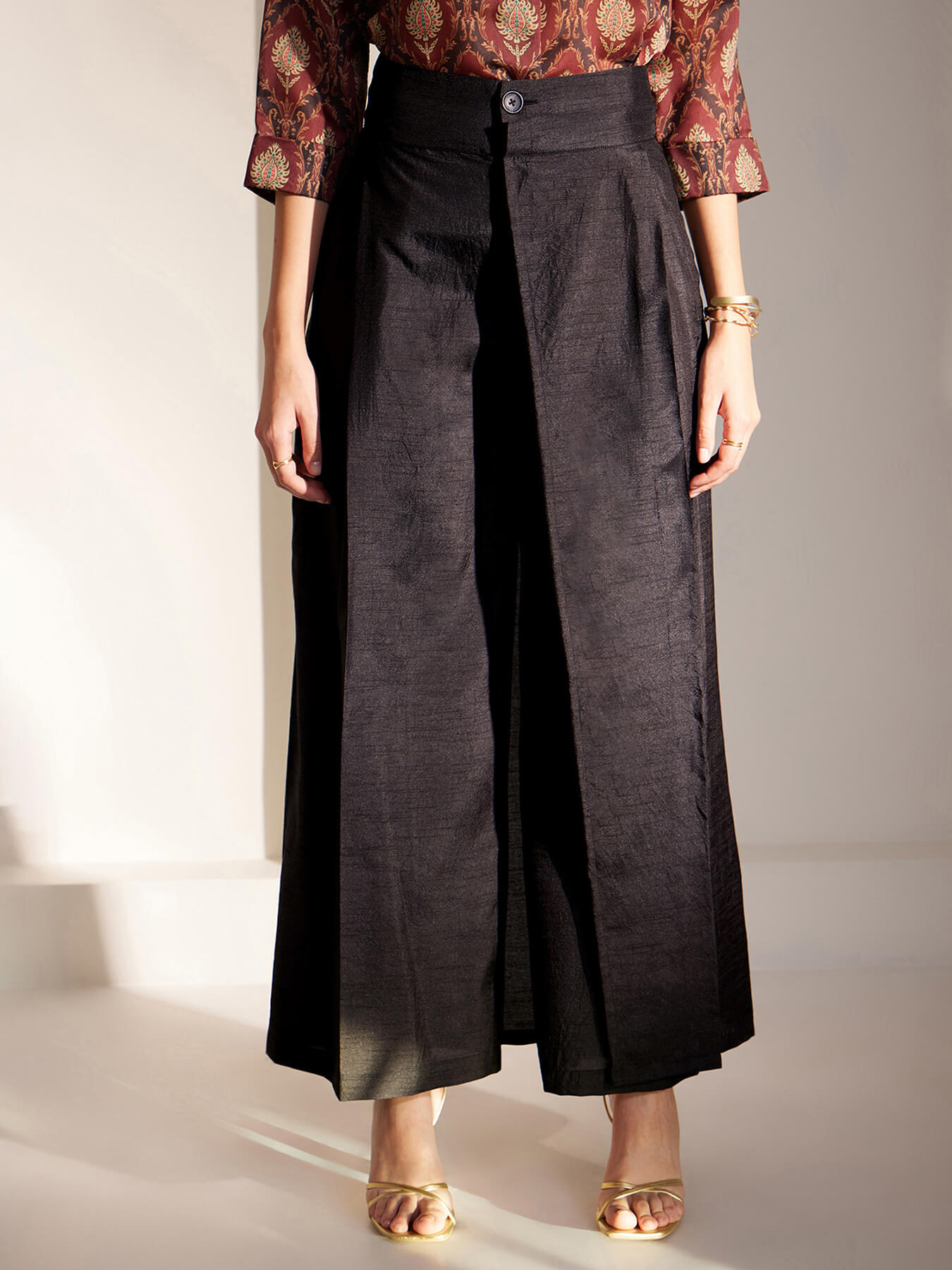 Silk Blend Pleated Trousers - Black