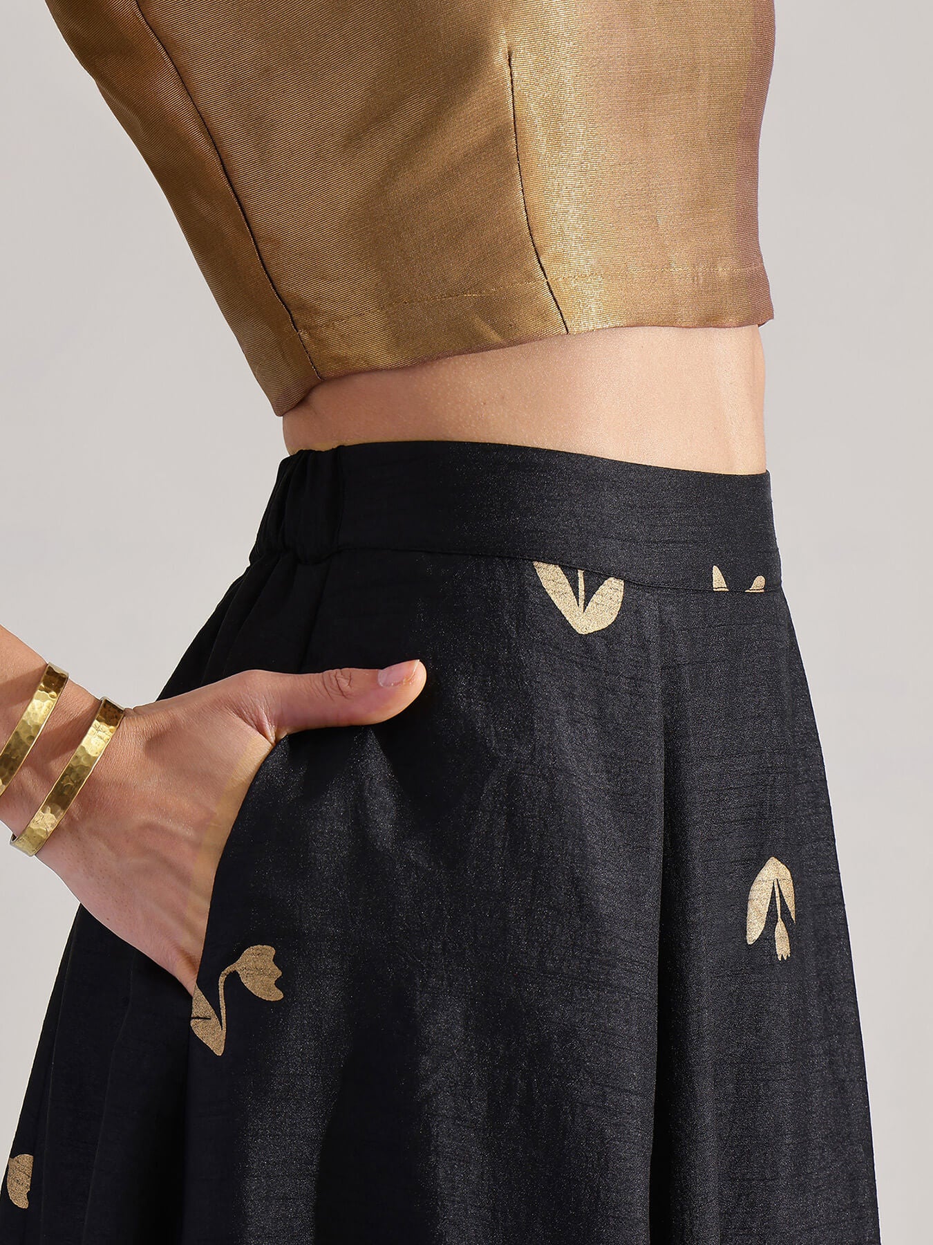 Gold Tissue Solid A-Line Skirt Set - Black & Gold
