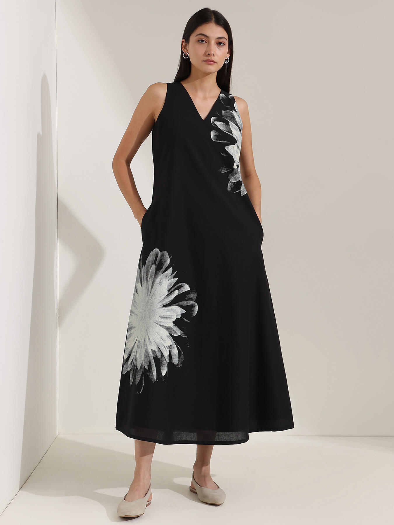 Cotton Floral A-Line Dress - Black