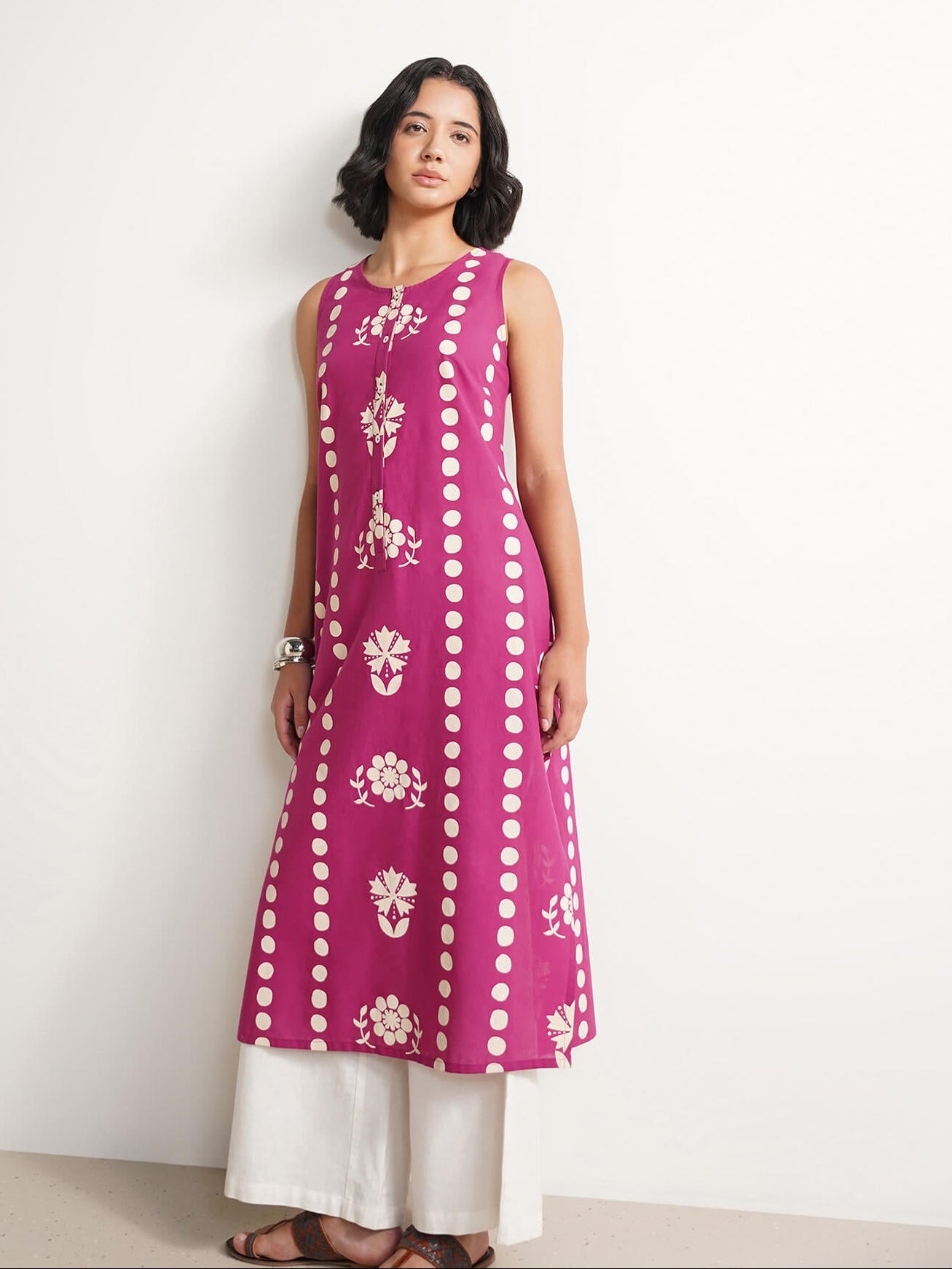 Cotton Round Neck Floral Straight Kurta - Magenta