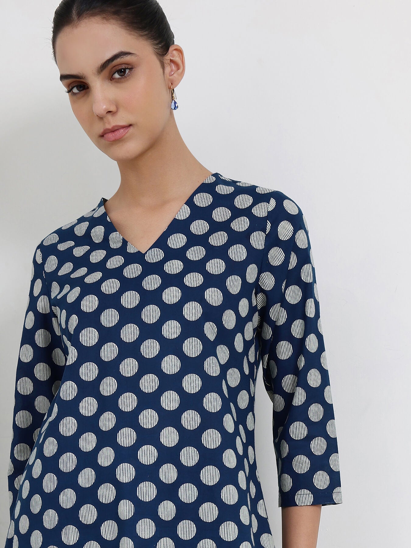 Cotton Geometric Straight Kurta - Blue