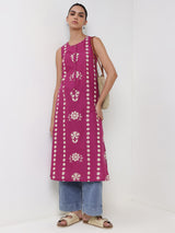 Cotton Round Neck Floral Straight Kurta - Magenta