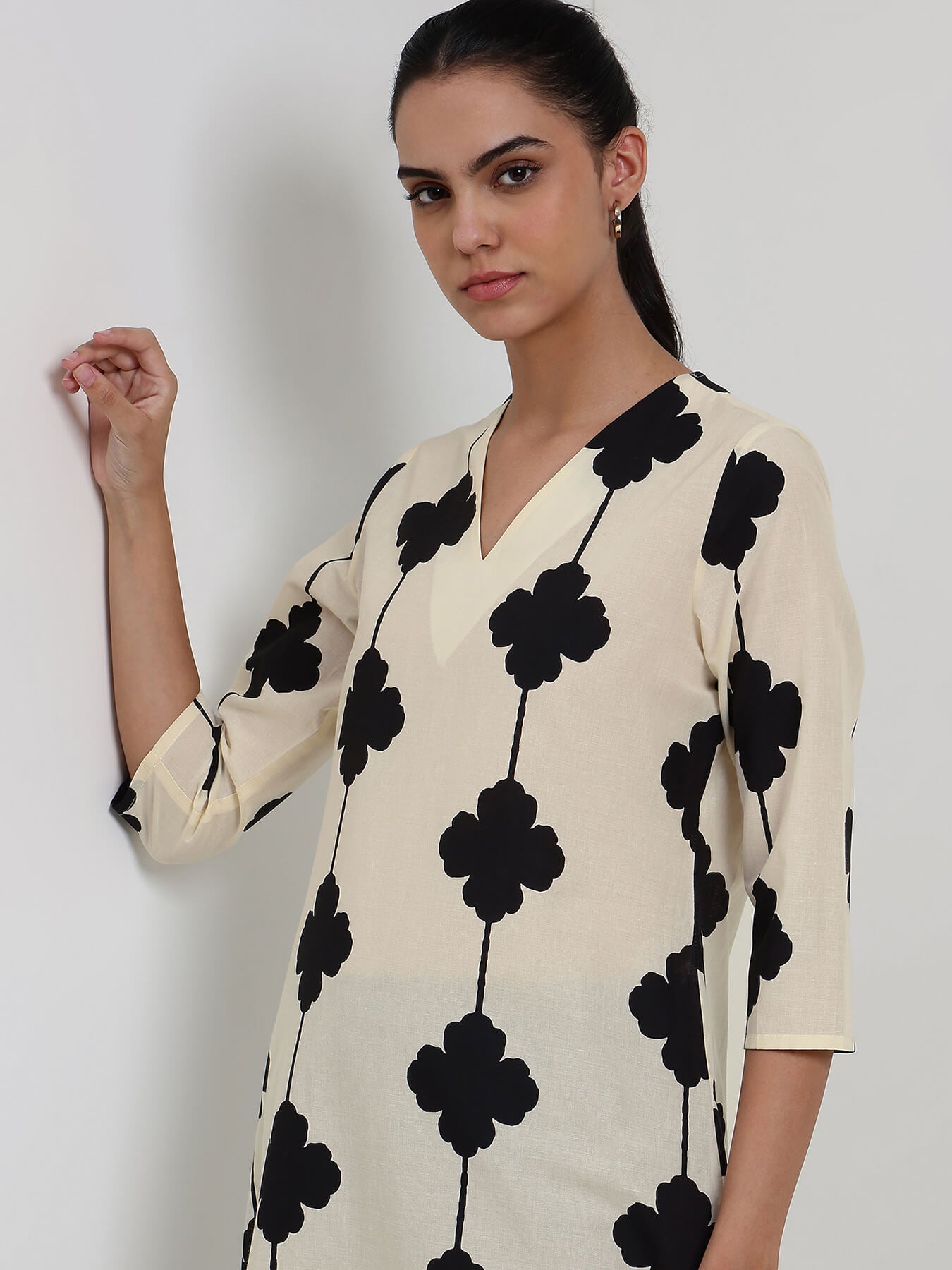 Cotton Floral Straight Kurta - White