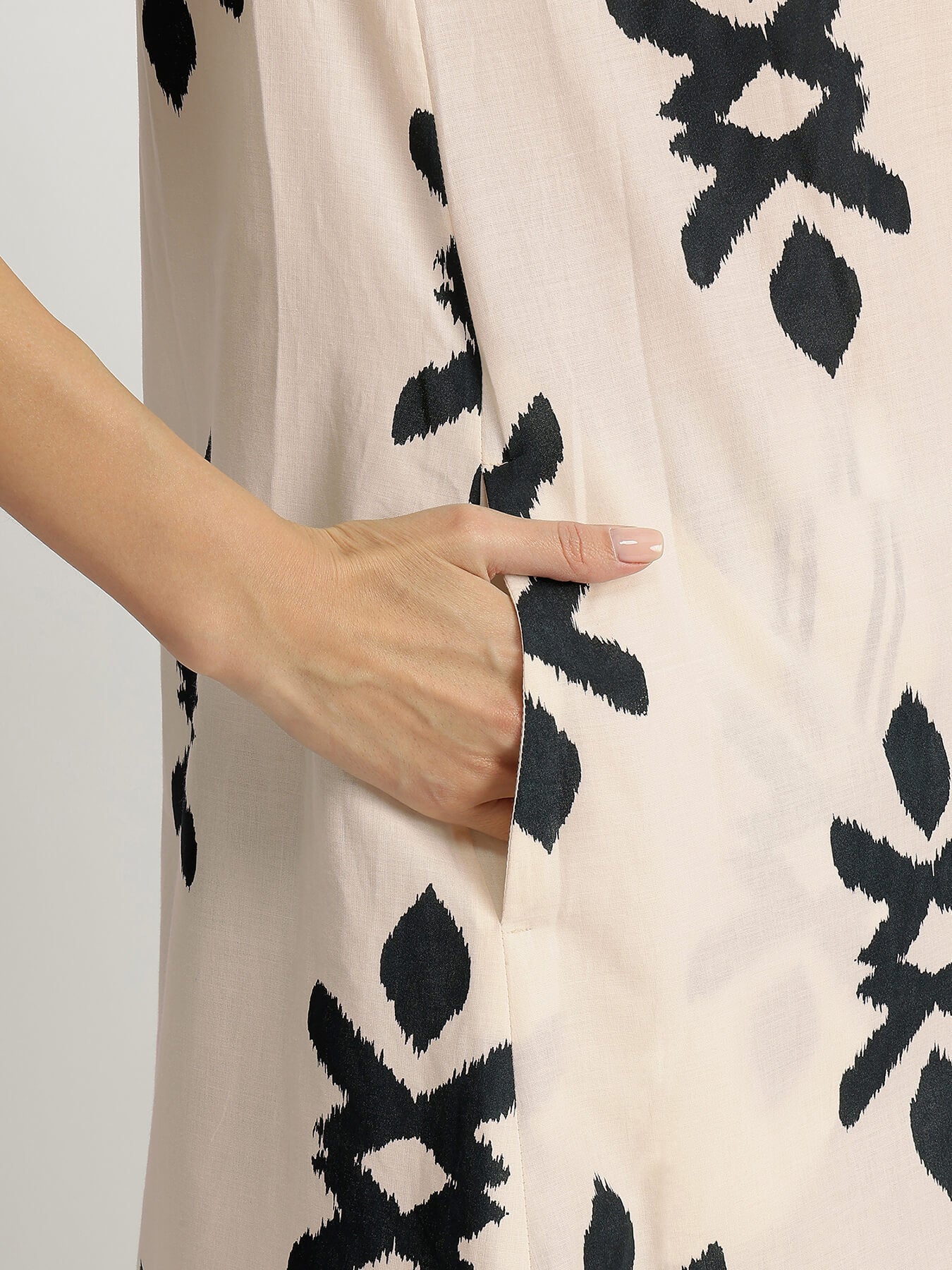 Cotton Ikat Geometric Print Kurta Set - Off-White & Black