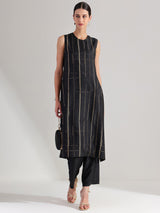 Silk Blend Geometric Print Kurta Set - Black & Gold