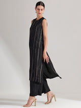 Silk Blend Geometric Print Kurta Set - Black & Gold
