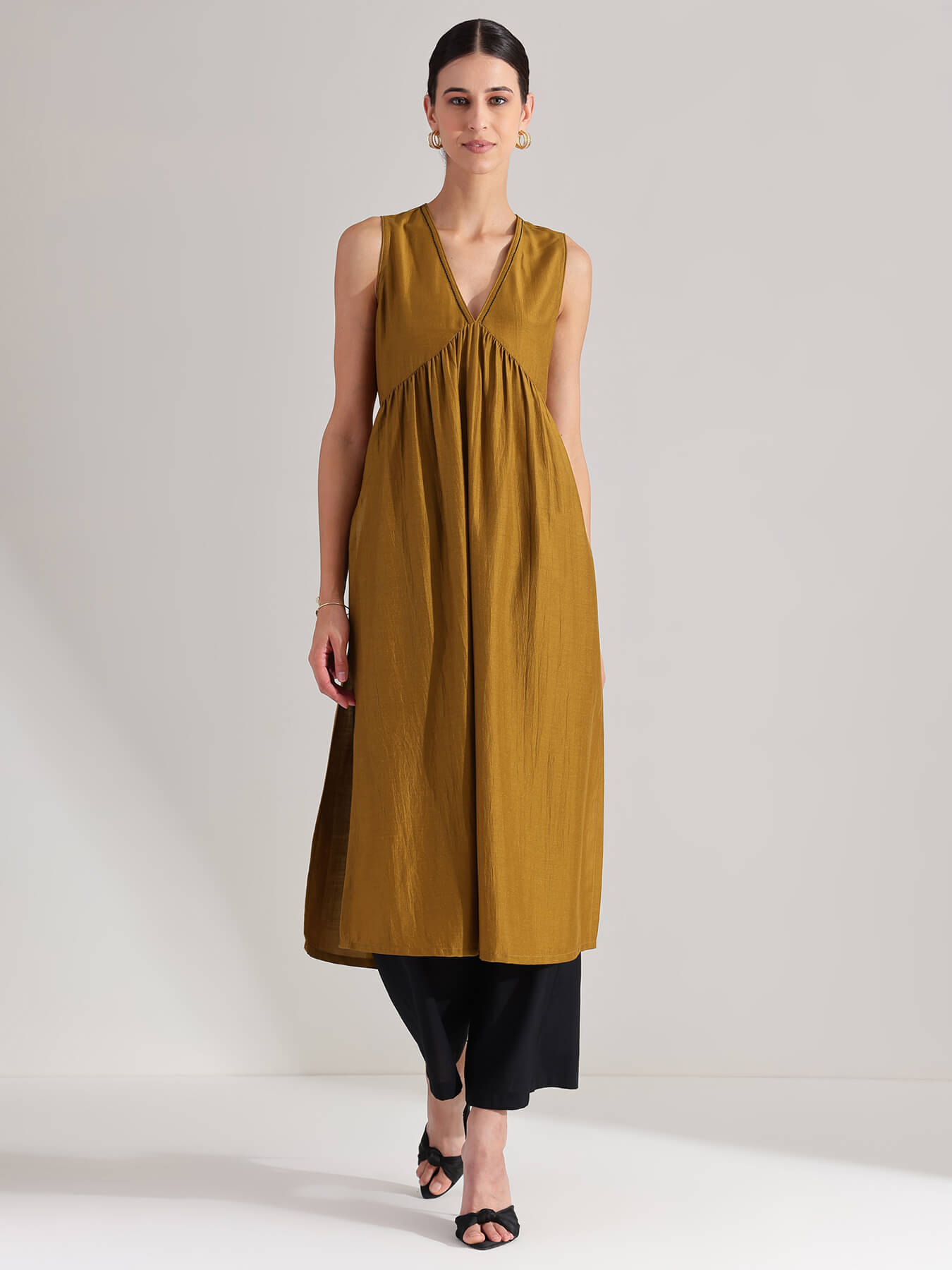 Silk Blend Solid Sleeveless Kurta Set - Mustard & Black