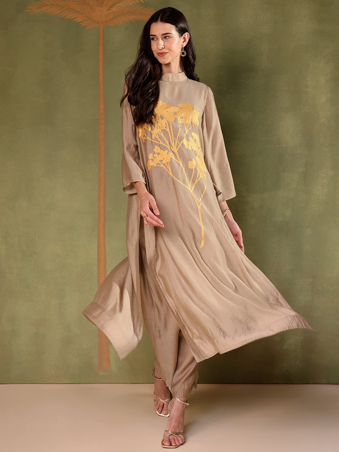 Silk Floral Statement Print Kurta Set - Beige & Gold
