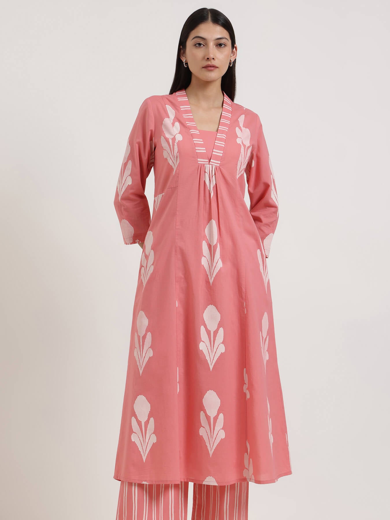 Cotton Floral V-Neck Kurta Set - Peach