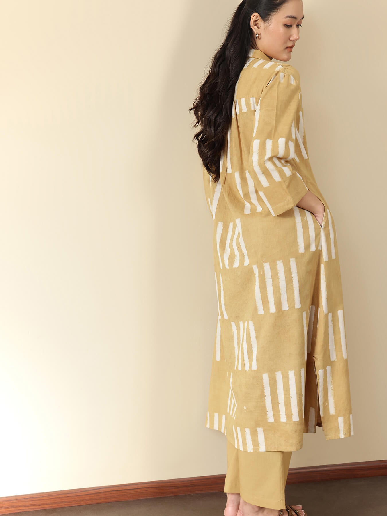 Cotton Geometric Shirt Collar Kurta Set - Mustard