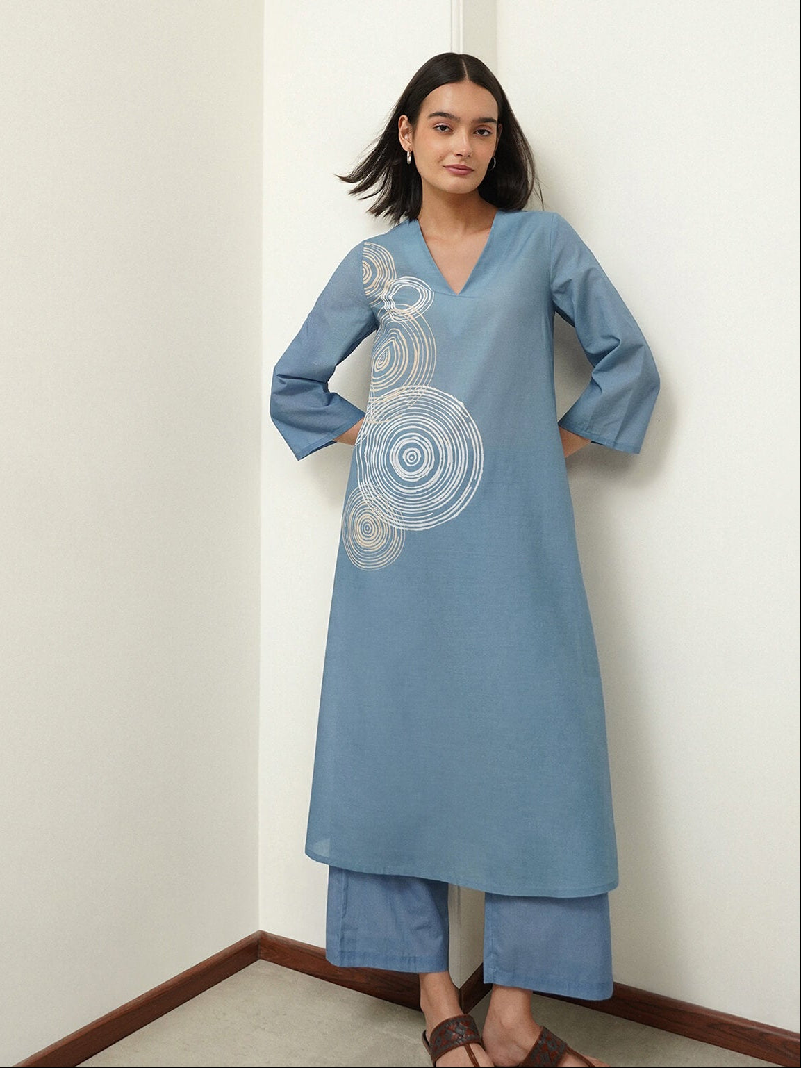 Cotton Polka V-Neck Kurta Set - Blue