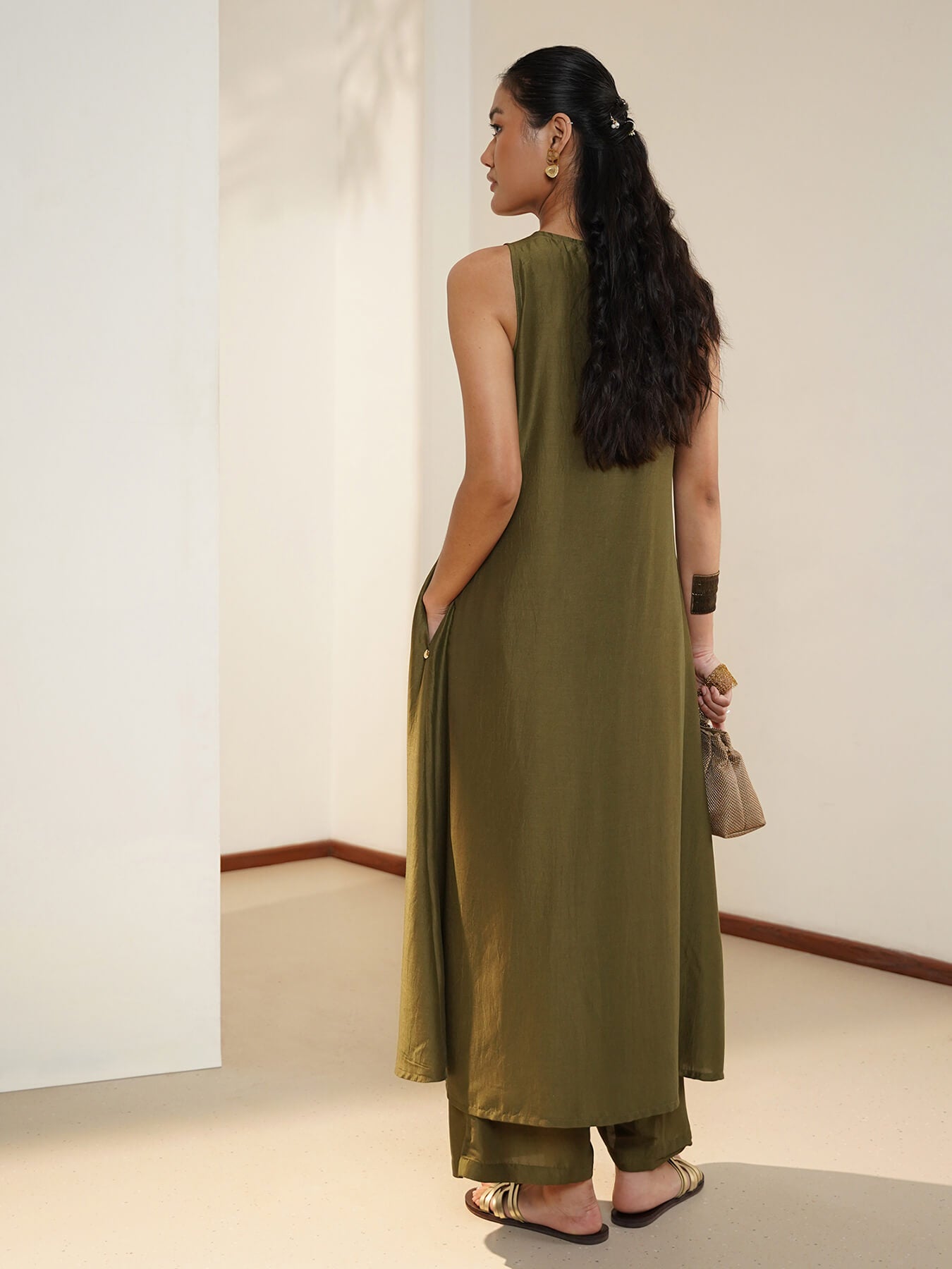 Silk Blend Floral Print Kurta Set - Olive