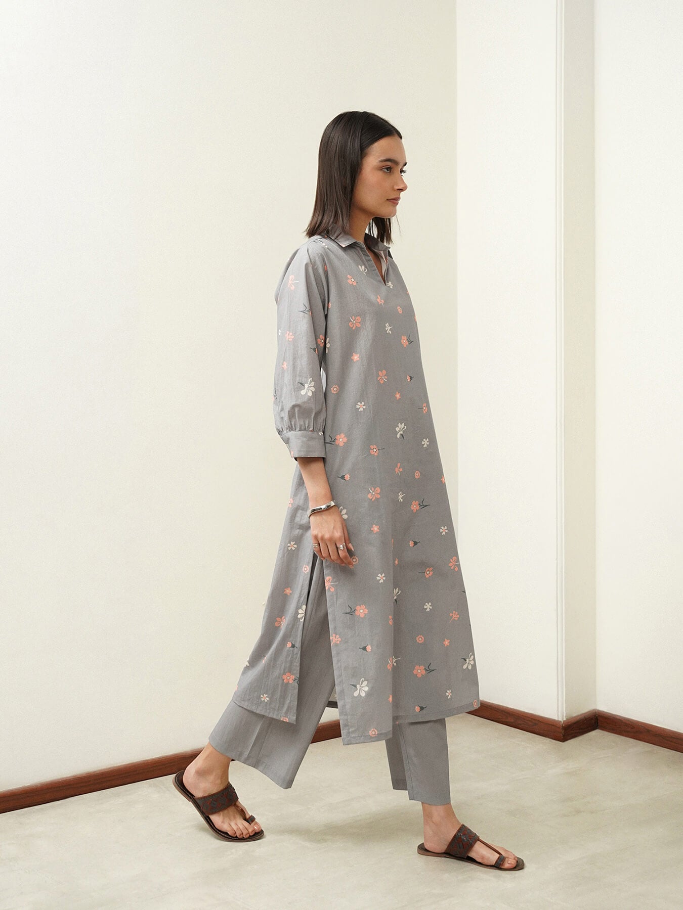 Cotton Floral Shirt Collar Kurta Set - Grey