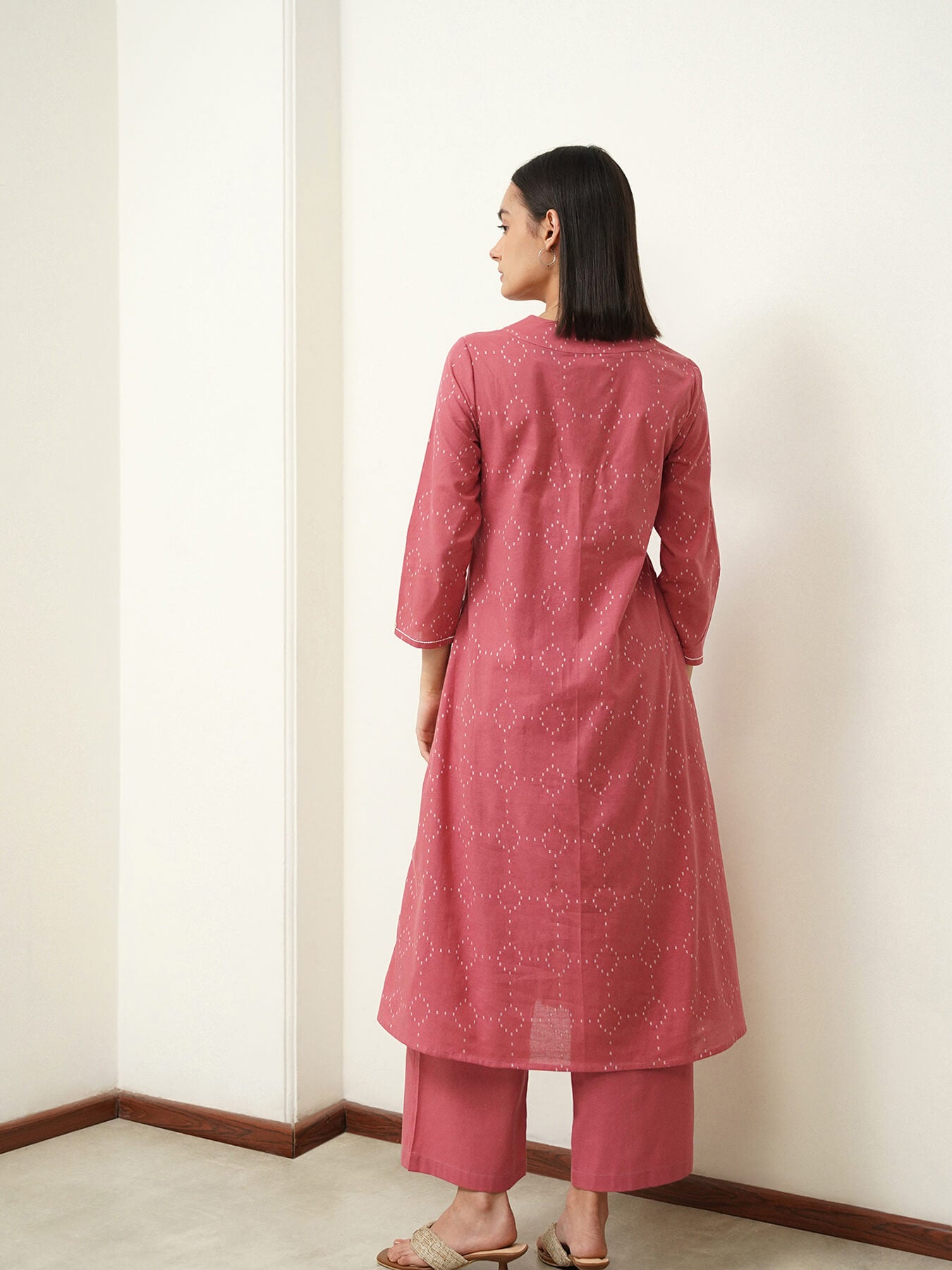 Cotton Ikat V-Neck Kurta Set - Pink