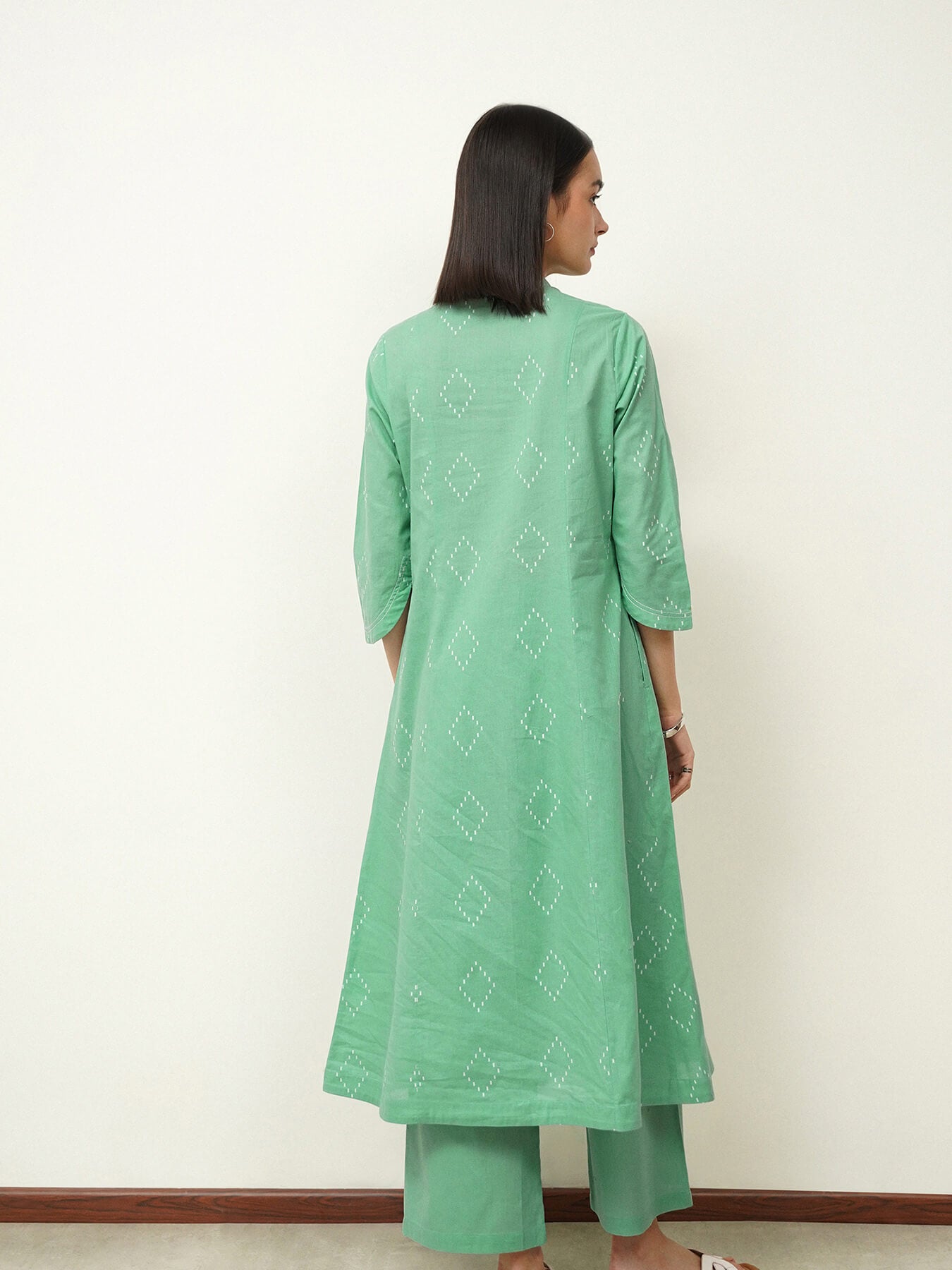 Cotton Ikat V-Neck Kurta Set - Green