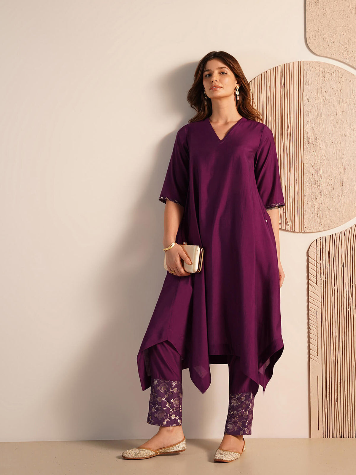 Viscose Silk Solid V-Neck Kurta Set - Purple