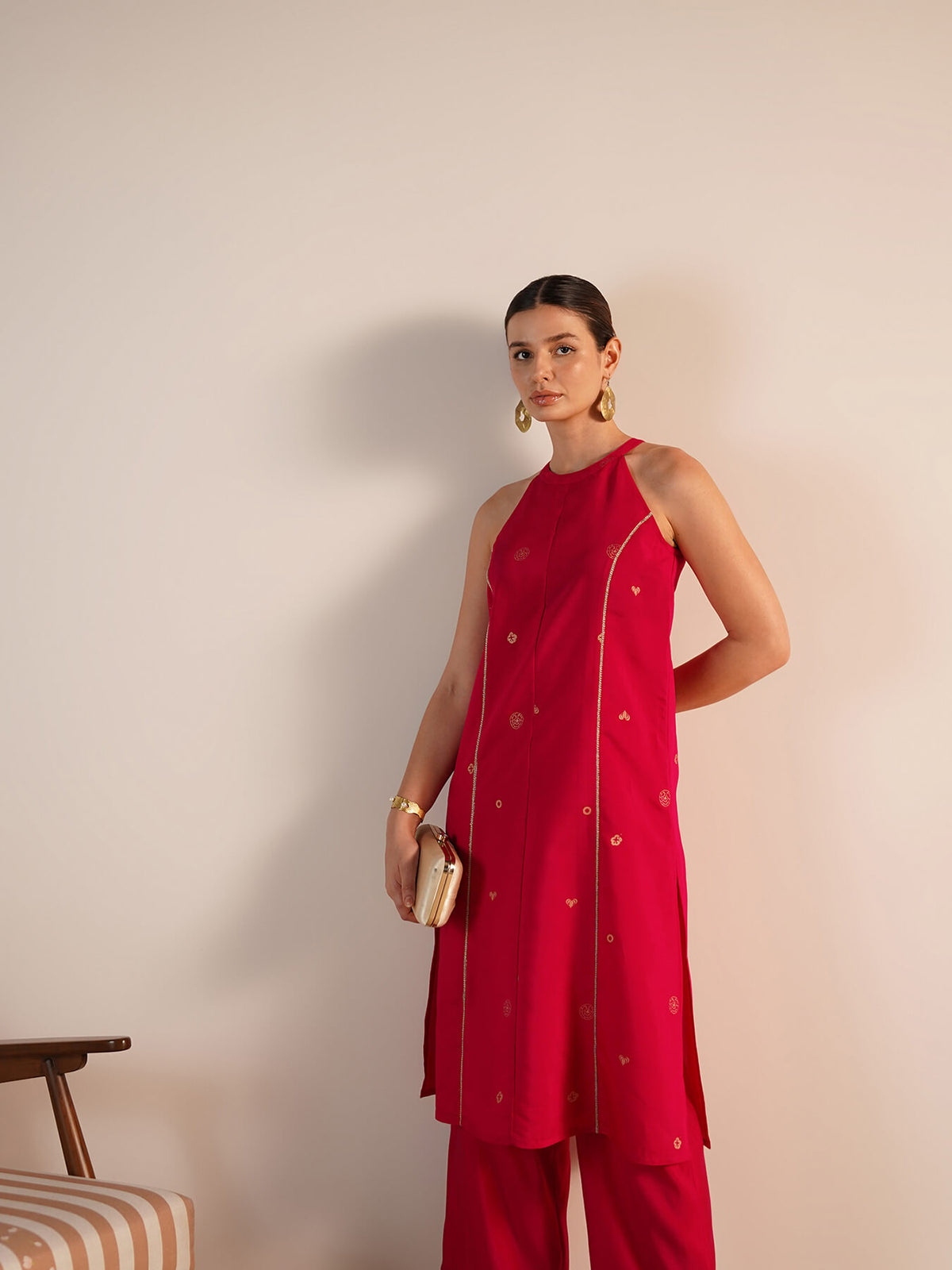 Viscose Silk Floral Round Neck Kurta Set - Pink