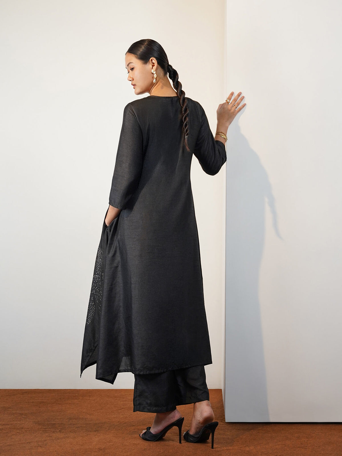 Silk Blend Placement Embroidered Floral Kurta Set - Black