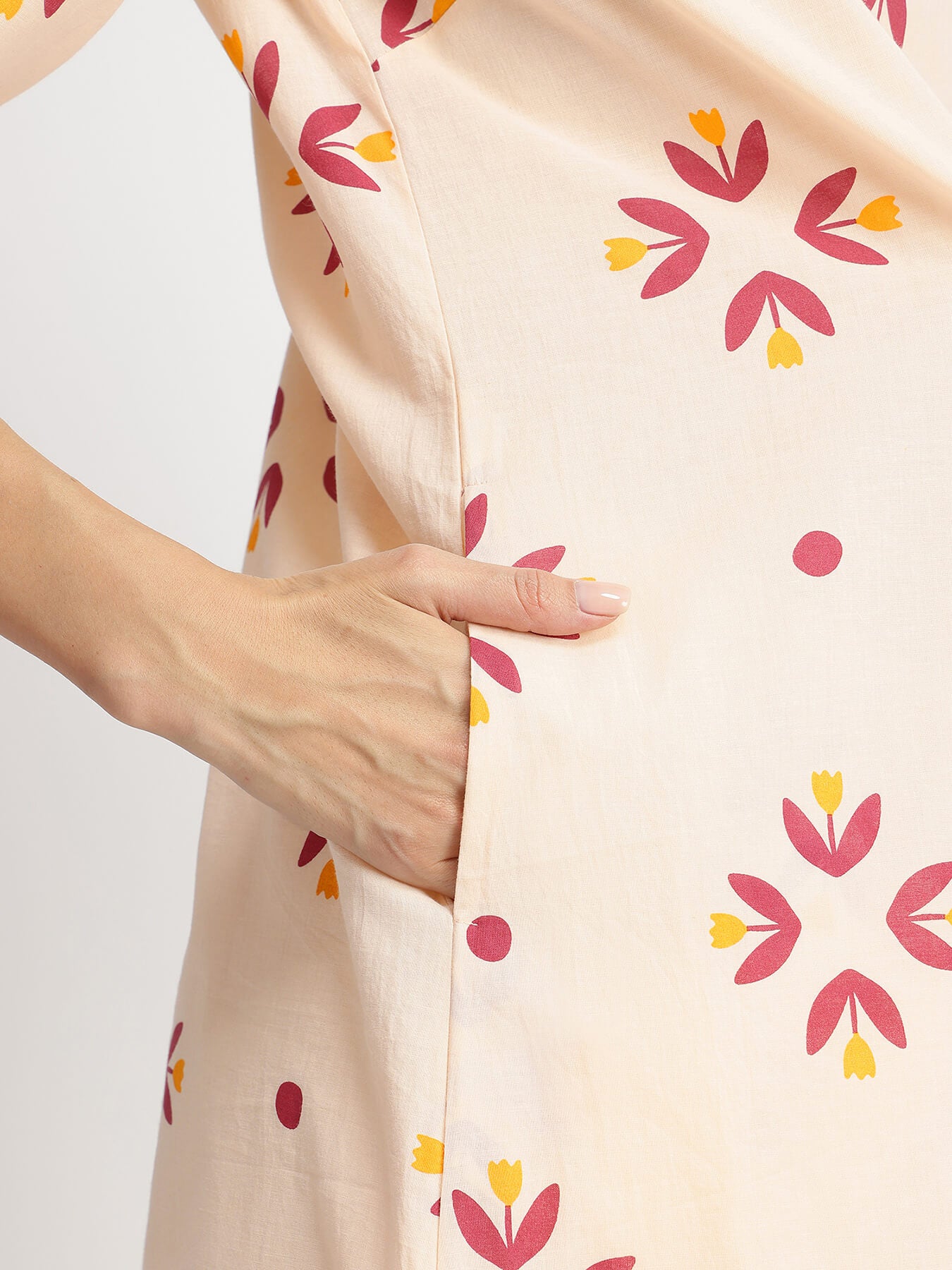 Cotton Floral Motif Kurta Set - Off-White & Red