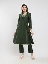 Rayon Solid Lace Detail Kurta Set - Olive