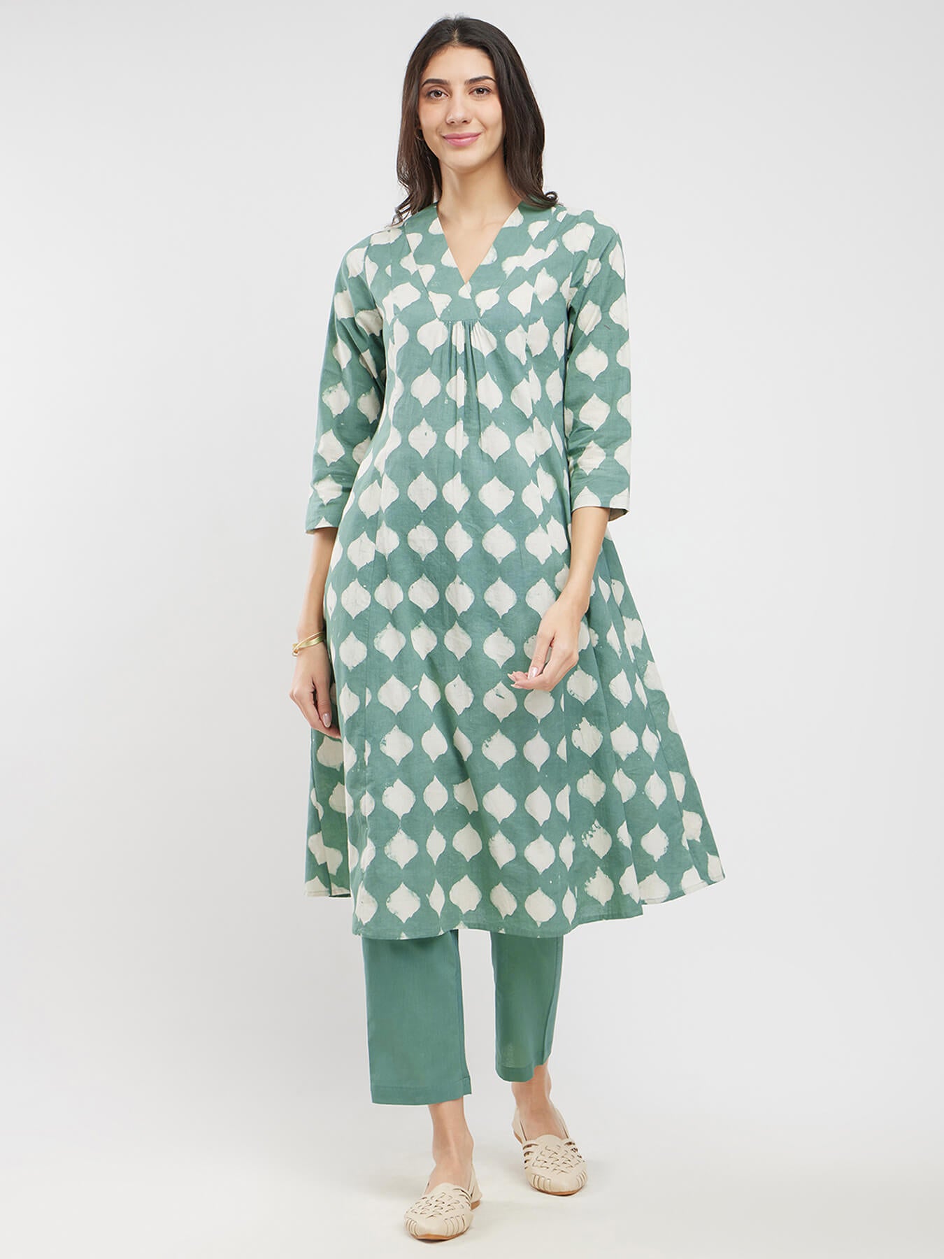 Cotton Dabu Abstract Print Kurta Set - Green