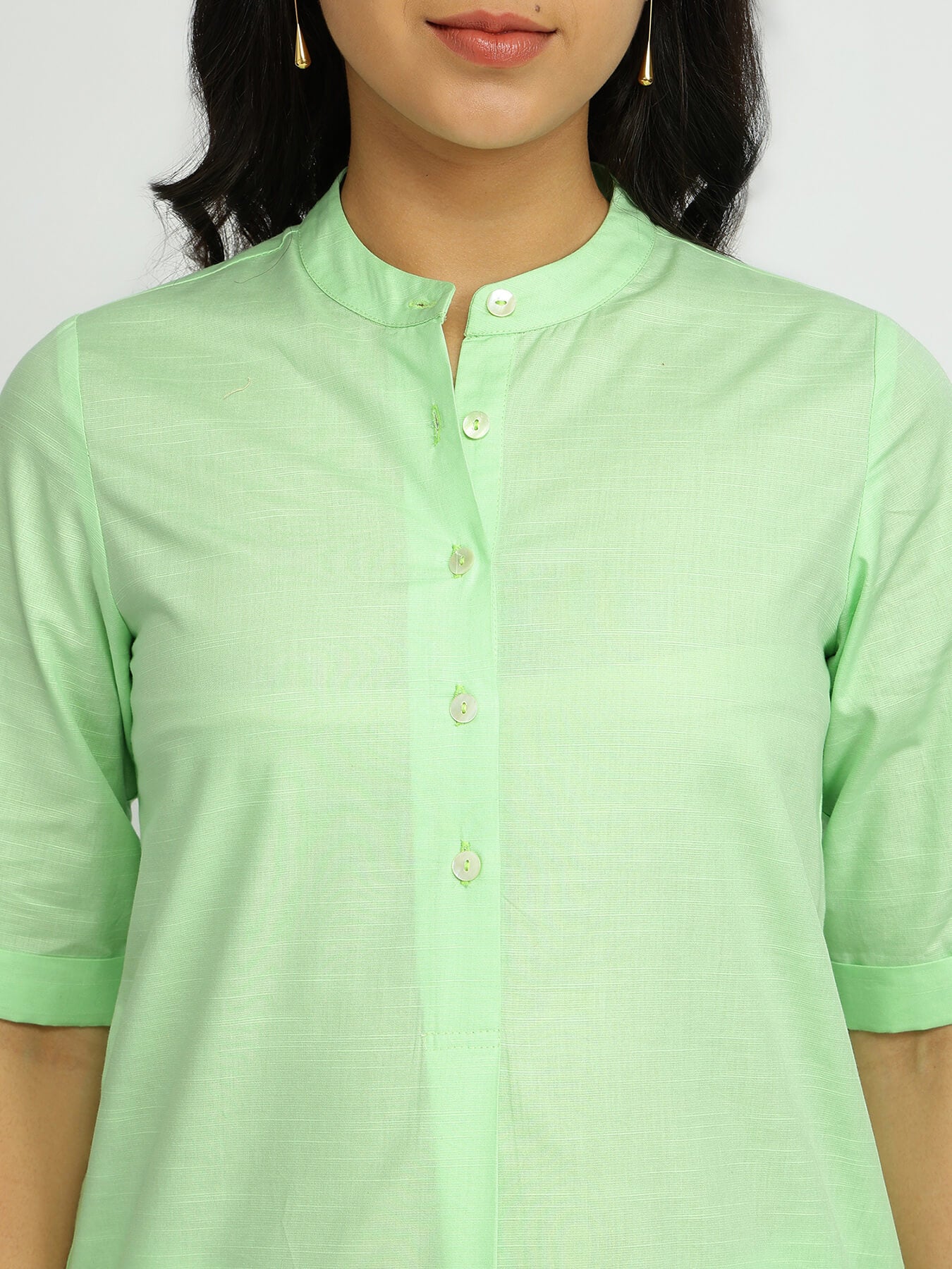 Luxe-Textured Cotton Solid Kurta Set - Green
