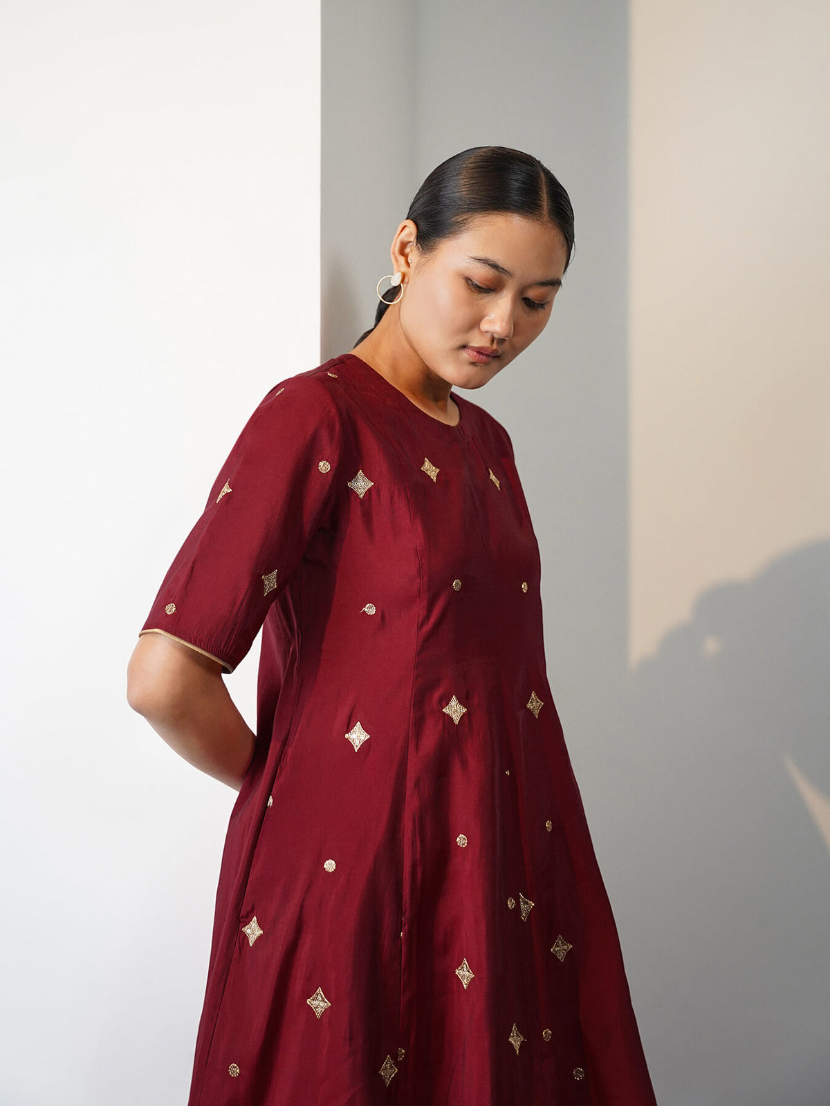 Viscose Silk Embroidered Kurta Set with Dupatta - Maroon