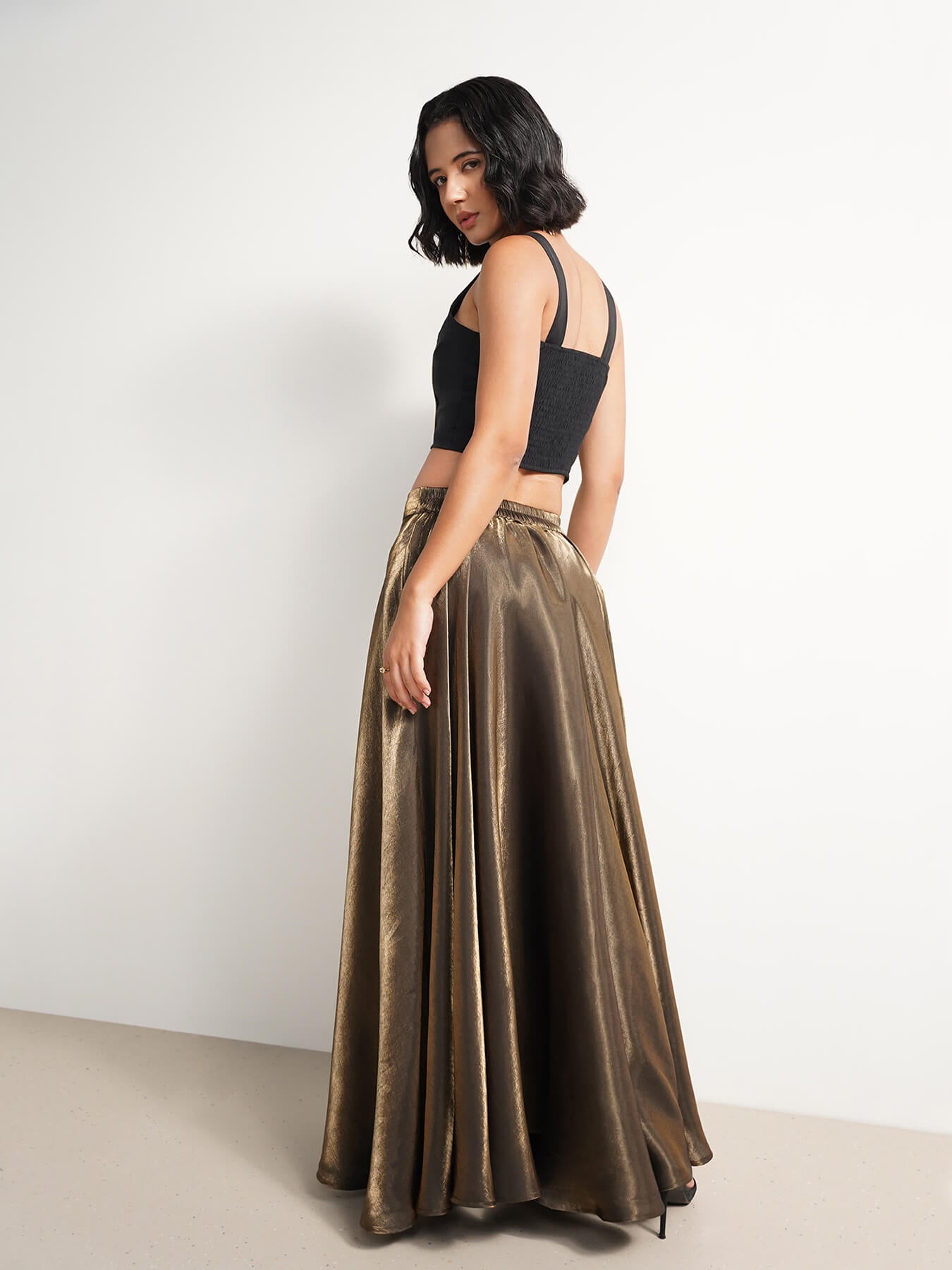 Silk Blend Solid Skirt - Black & Gold