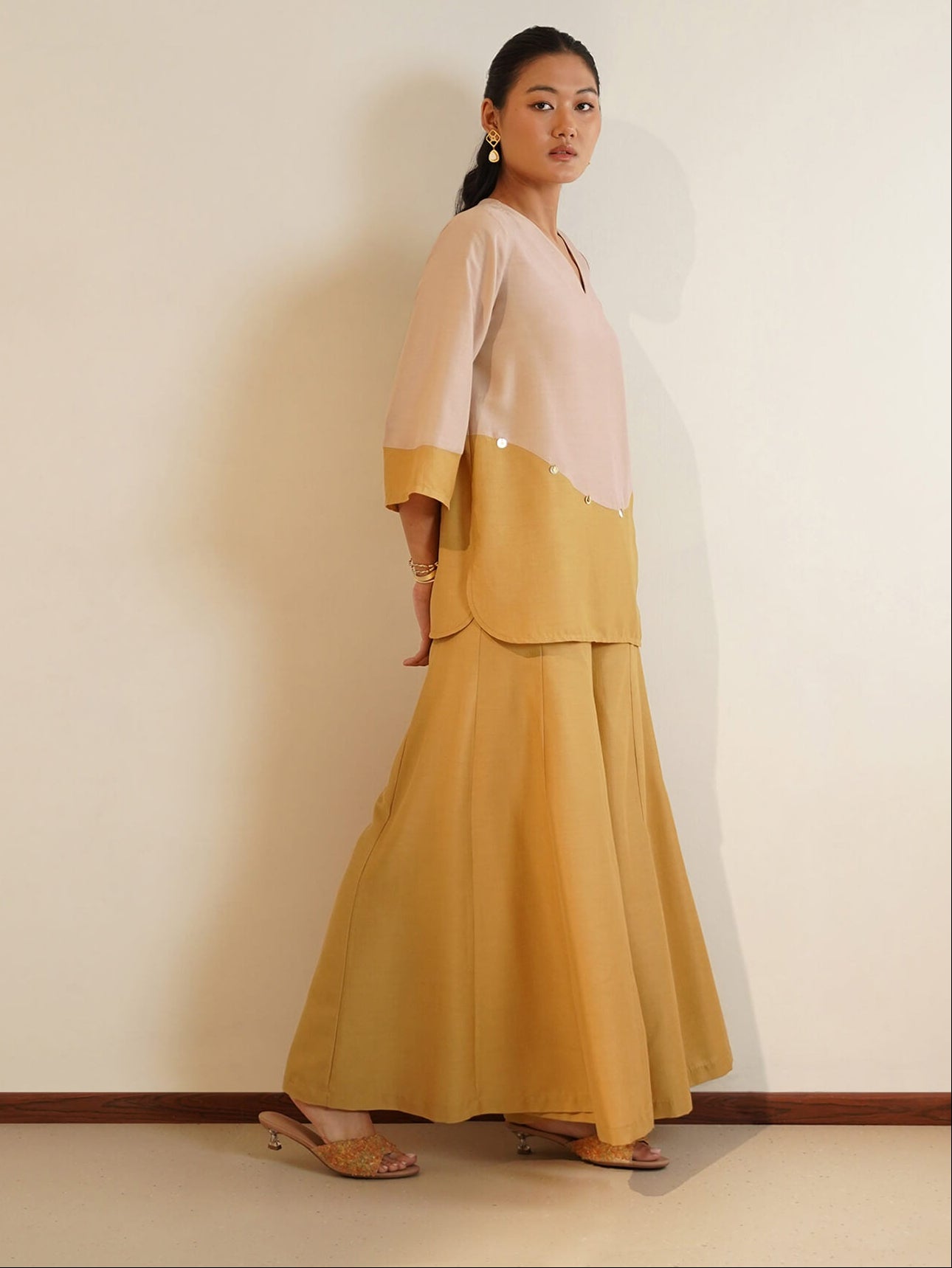 Silk Blend Colourblock Co-ord Set - Beige & Yellow