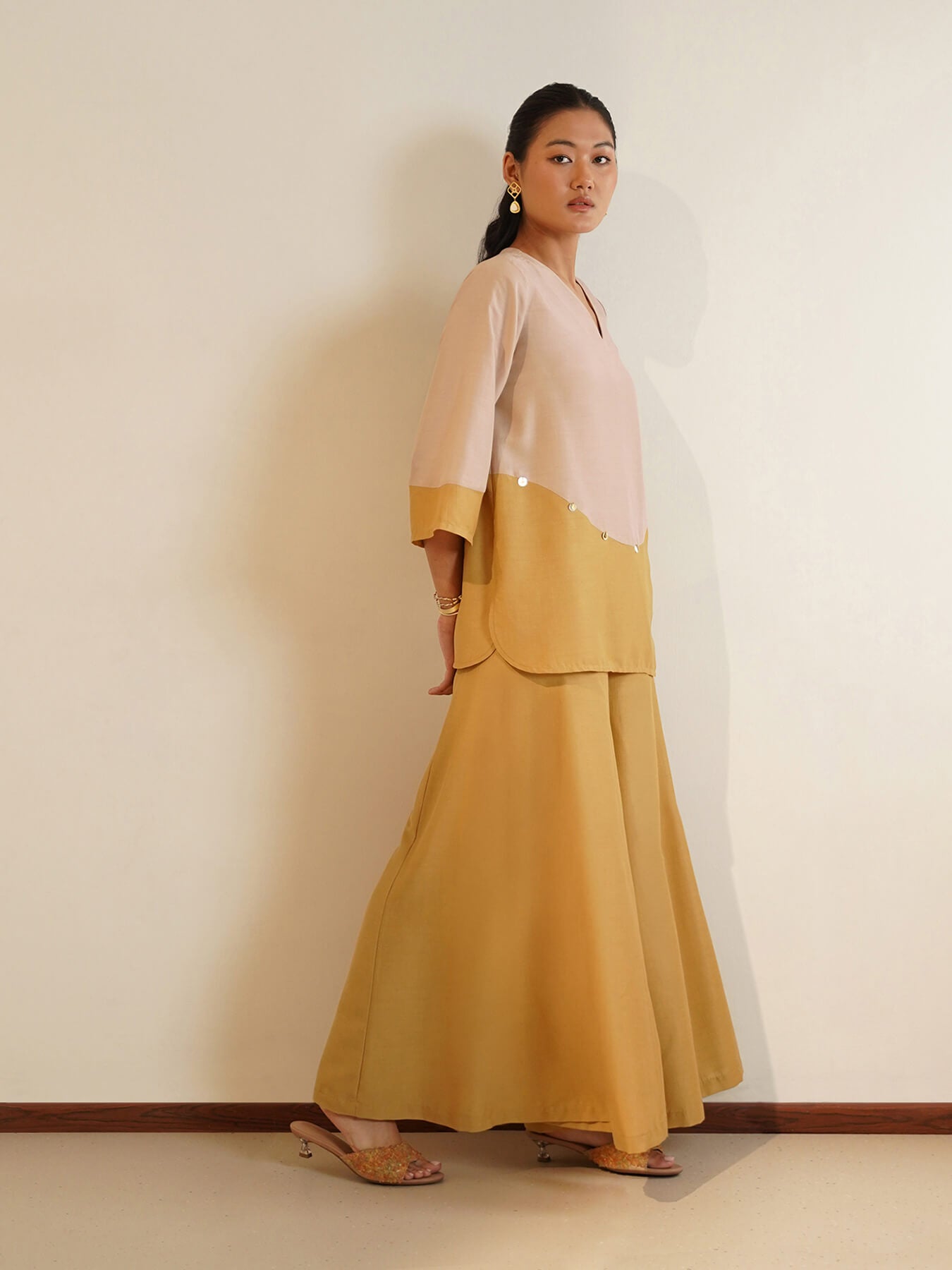 Silk Blend Colourblock Co-ord Set - Beige & Yellow