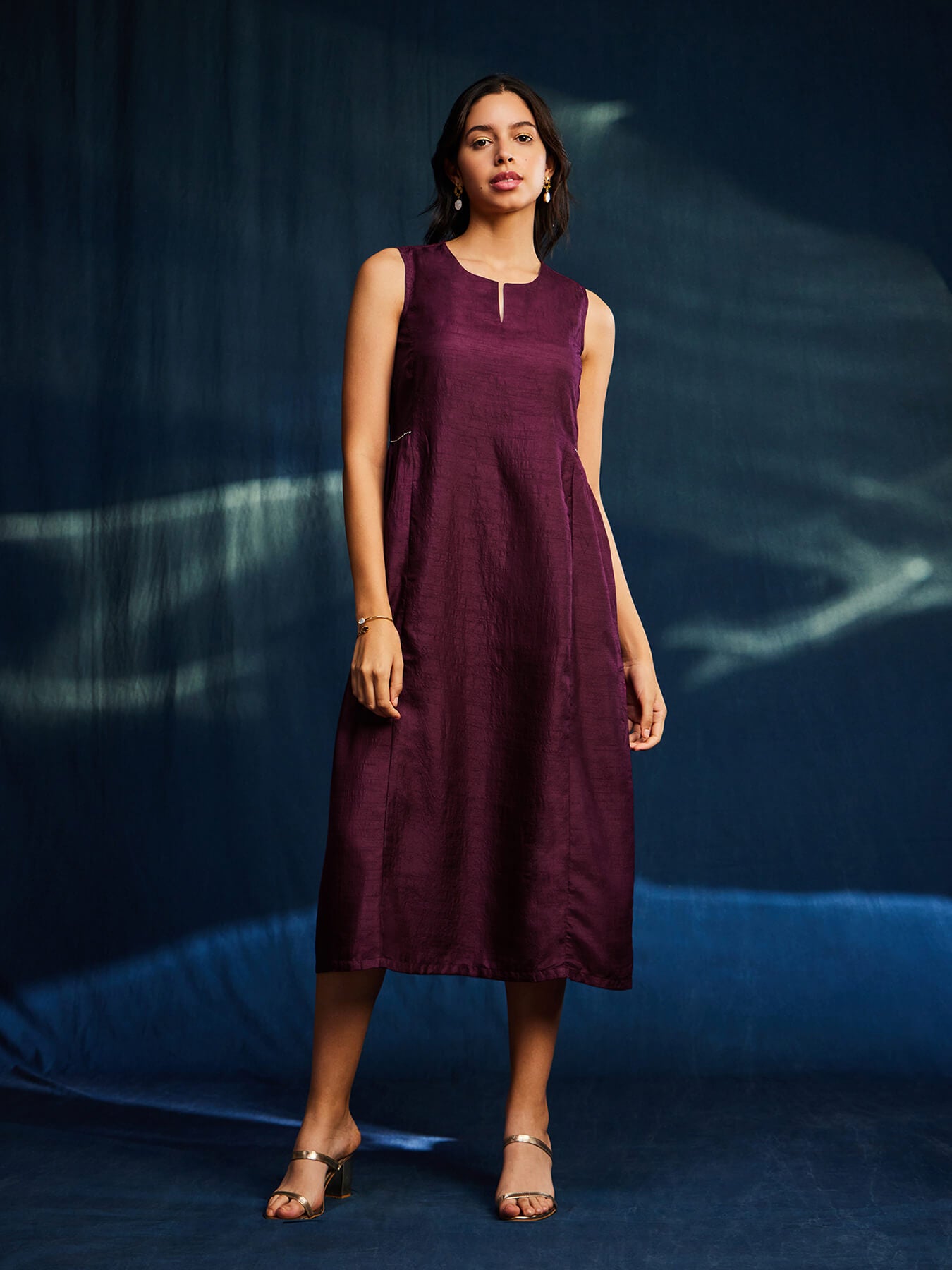 Silk Blend Gathered Midi Dress - Burgundy