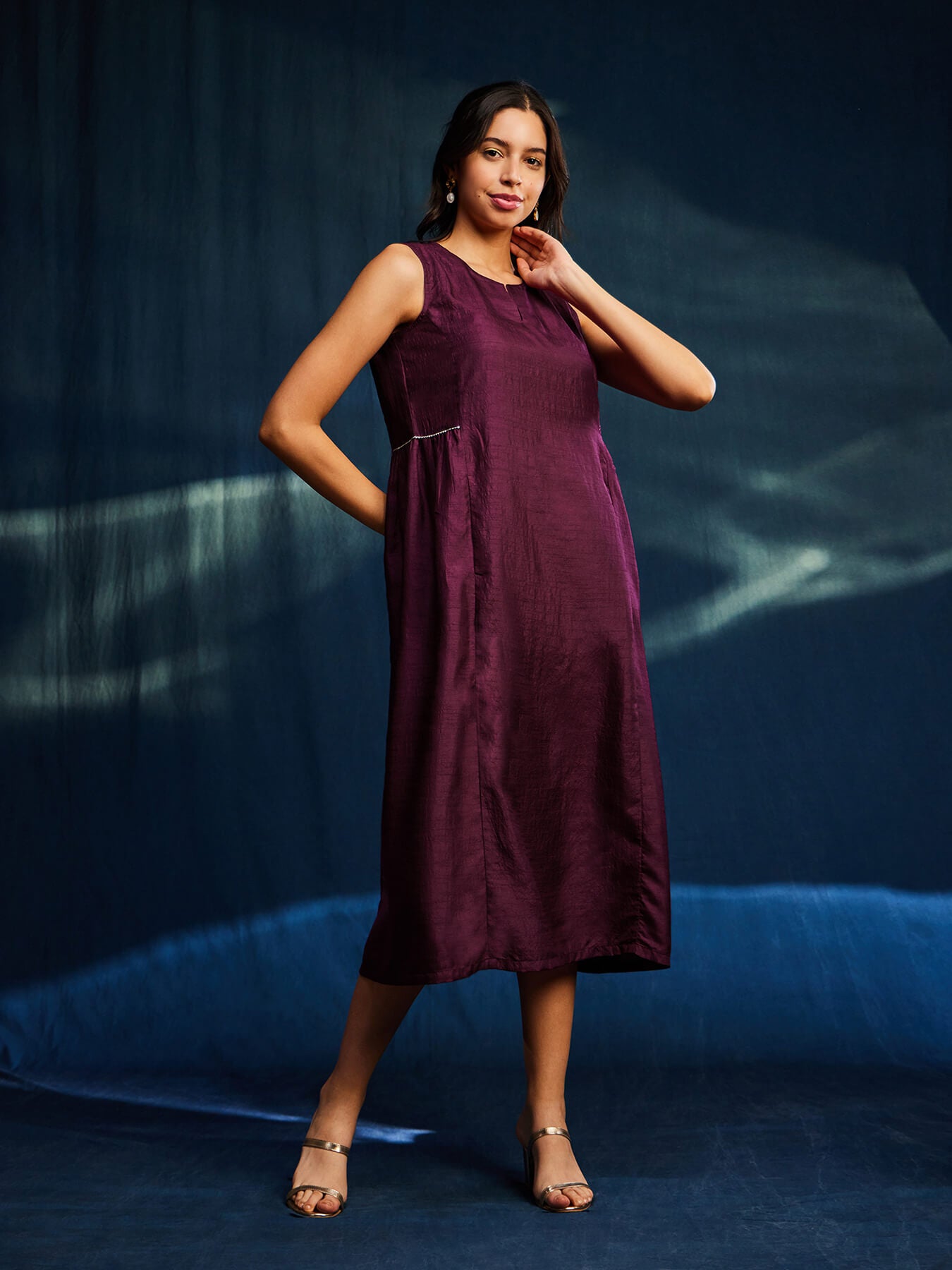 Silk Blend Gathered Midi Dress - Burgundy