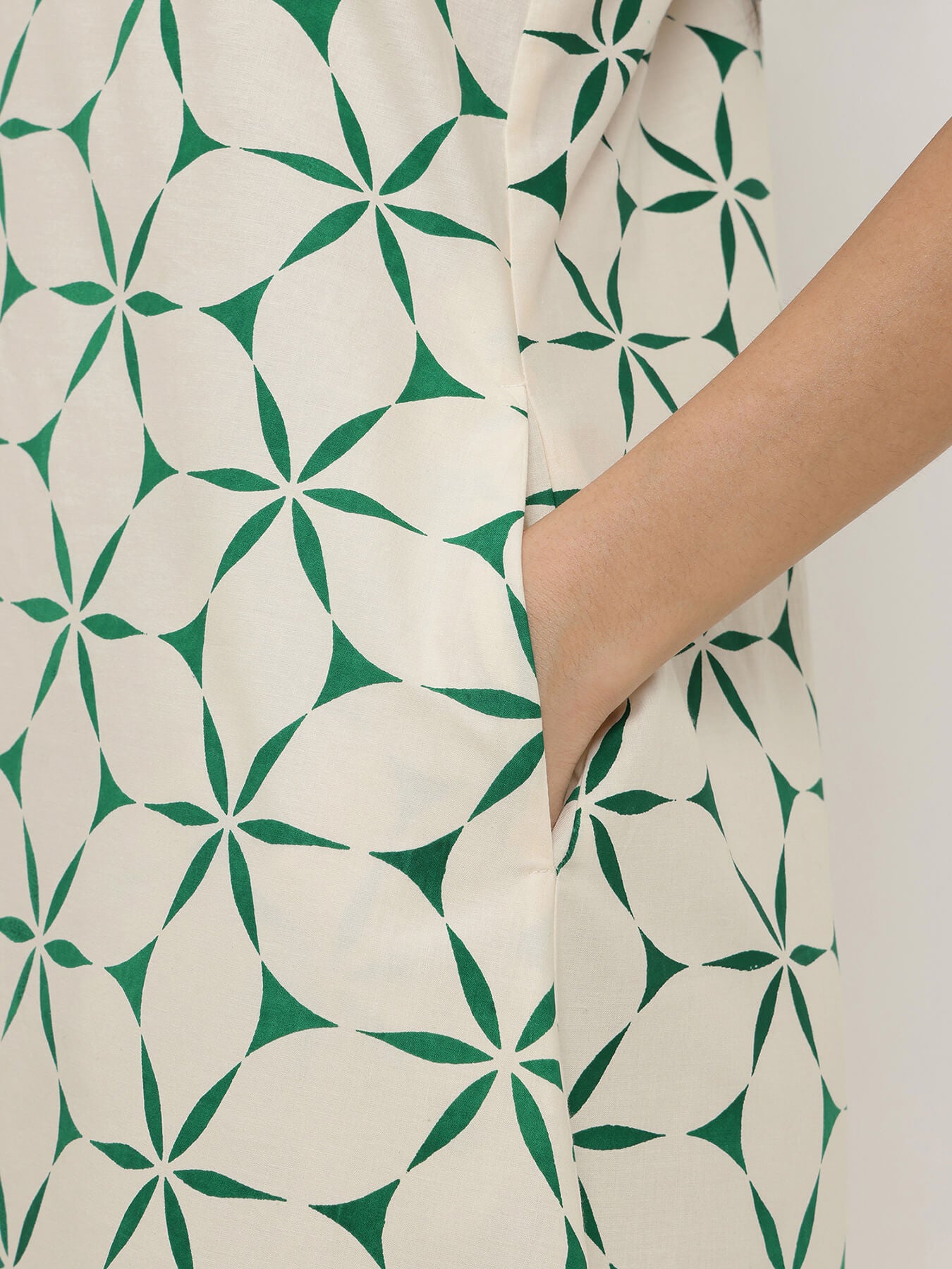 Cotton Geometric A-Line Dress - Off White & Green