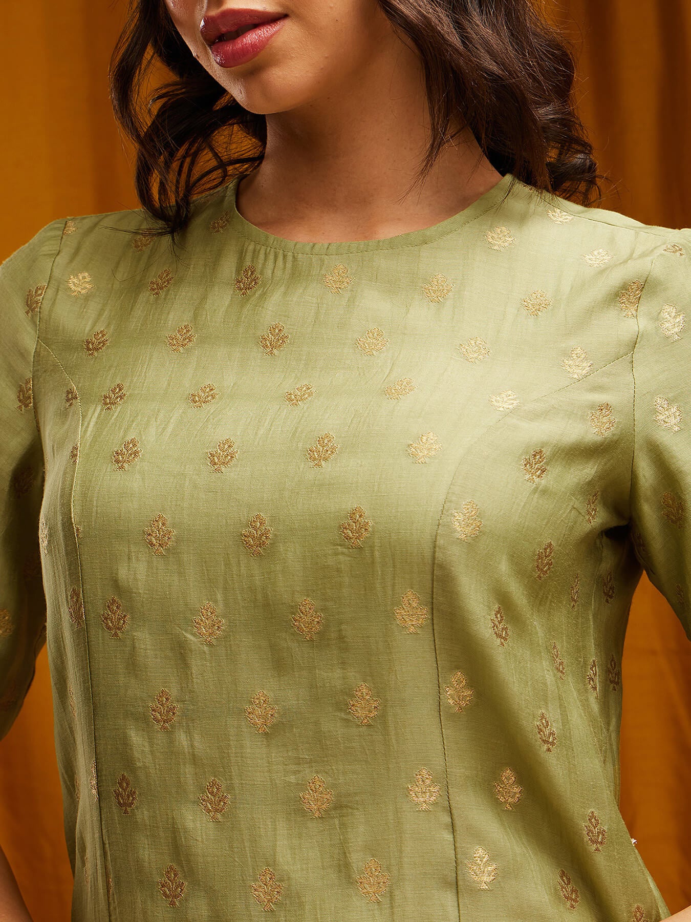 Chanderi Brocade Round Neck Kurta - Light Green