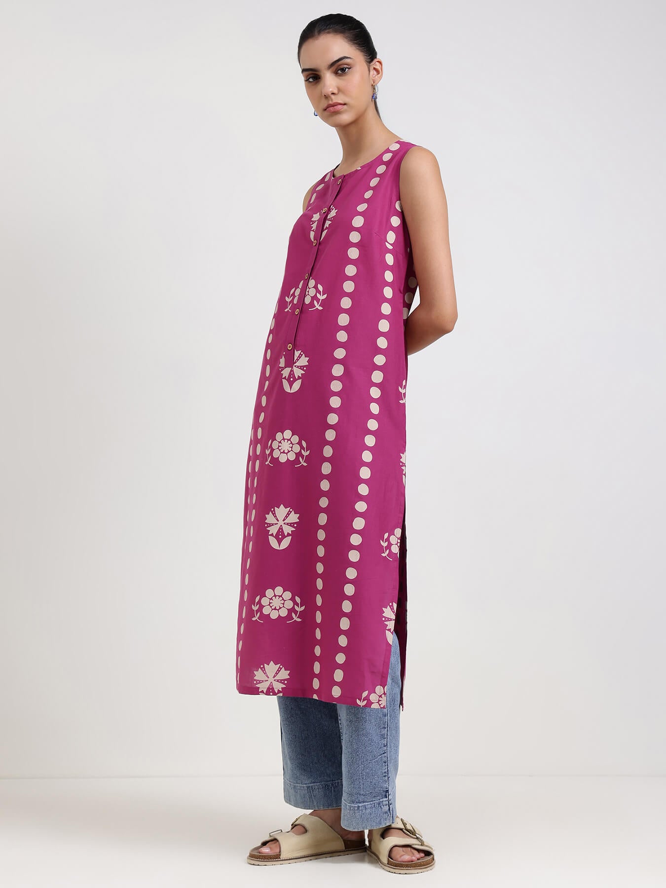 Cotton Round Neck Floral Straight Kurta - Magenta