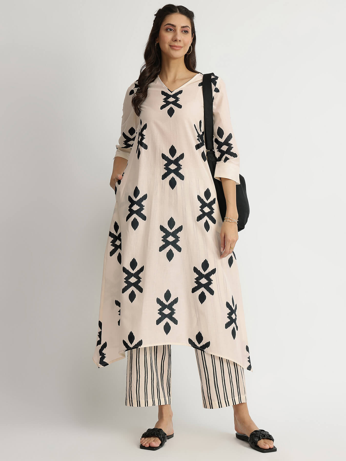 Cotton Ikat Geometric Print Kurta Set - Off-White & Black