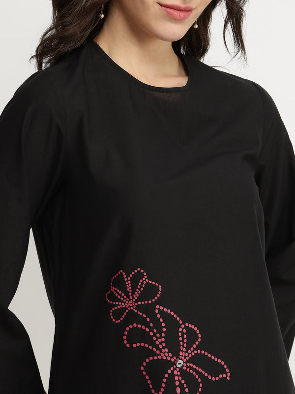 Cotton Floral Placement Print Kurta Set - Black & Pink