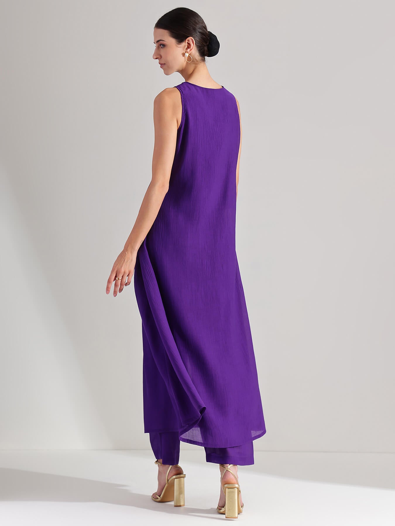 Chiffon V-Neck Sleevless Kurta Set - Purple