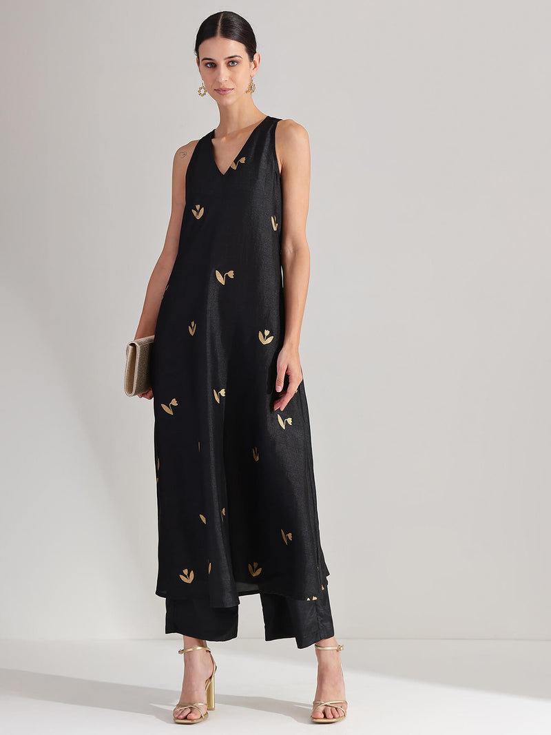 Silk Blend Ethnic Motif Sleeveless Kurta Set - Black