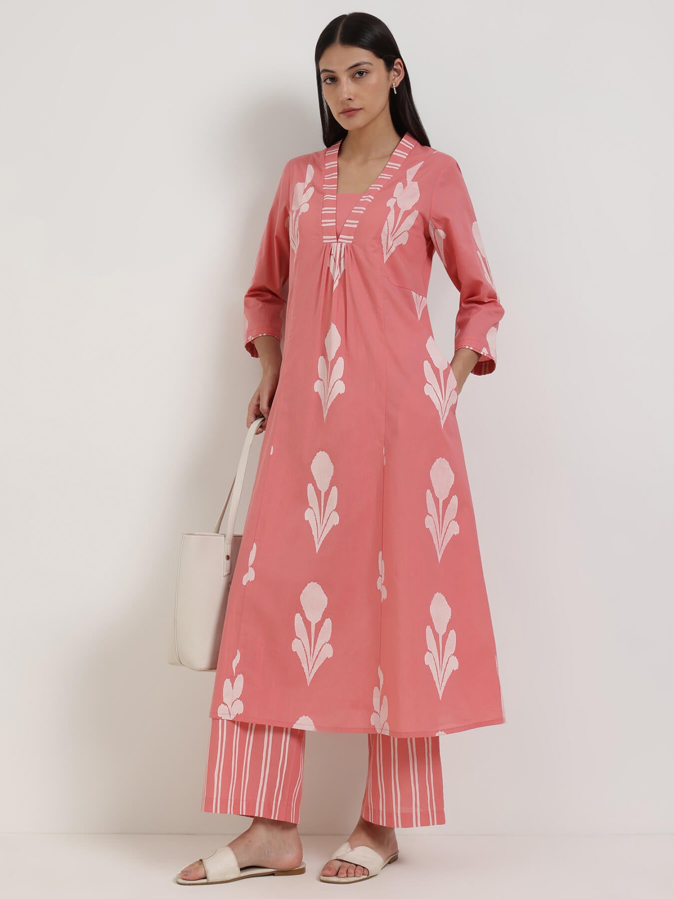 Cotton Floral V-Neck Kurta Set - Peach