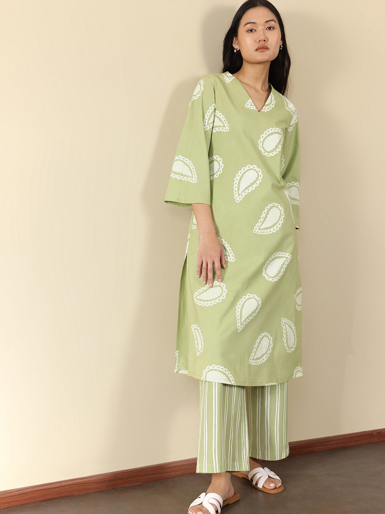 Cotton Paisley Straight Kurta Set - Green