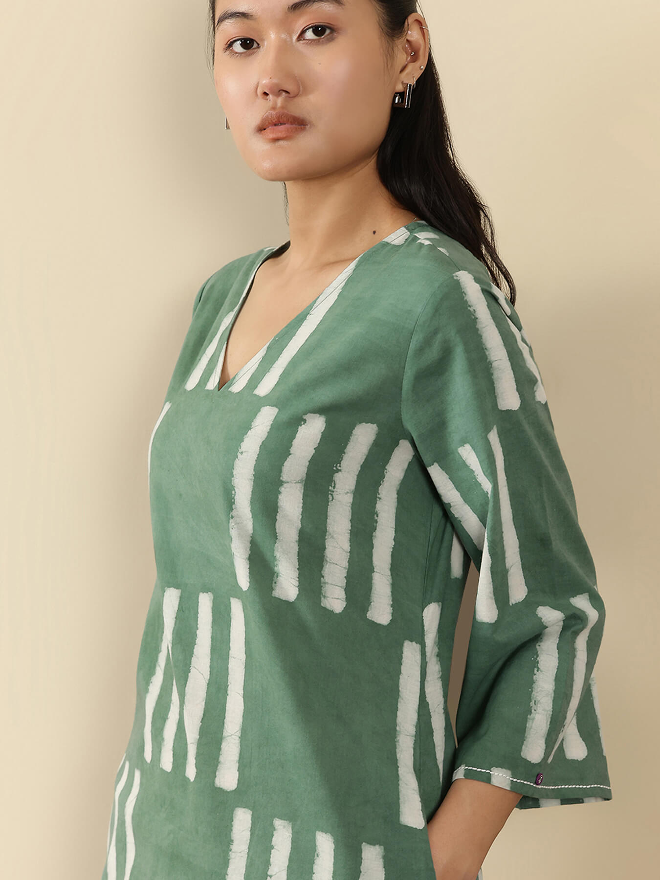 Cotton Dabu Geometric Kurta Set - Green