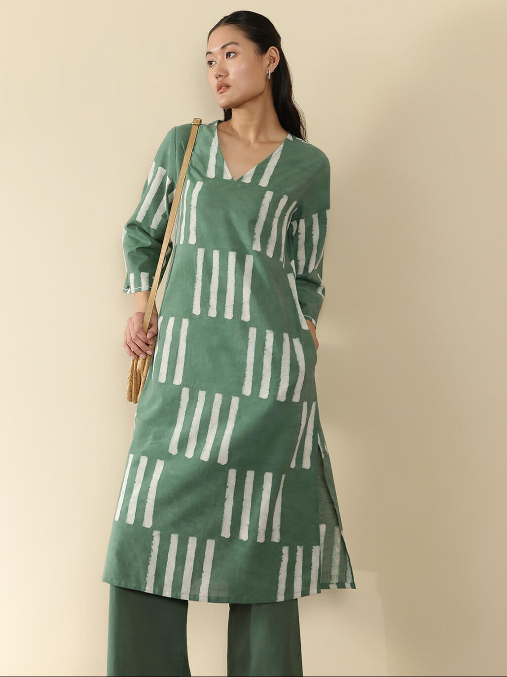 Cotton Dabu Geometric Kurta Set - Green