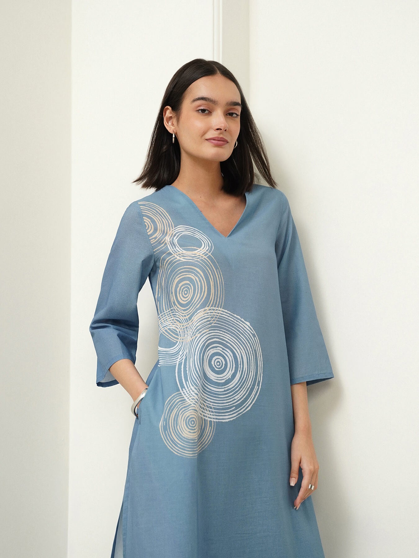Cotton Polka V-Neck Kurta Set - Blue