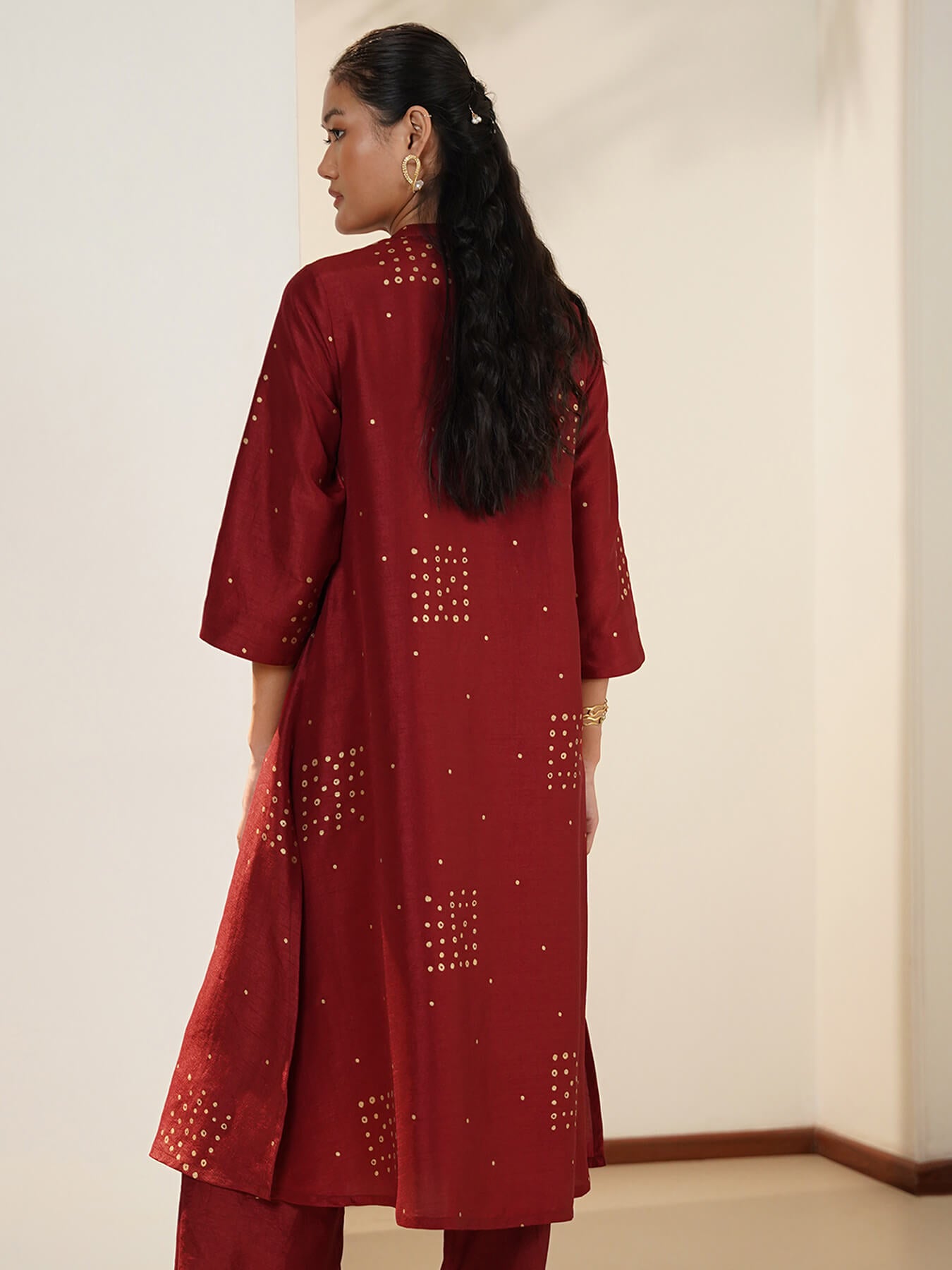 Silk Blend Geometric Kurta Set - Red