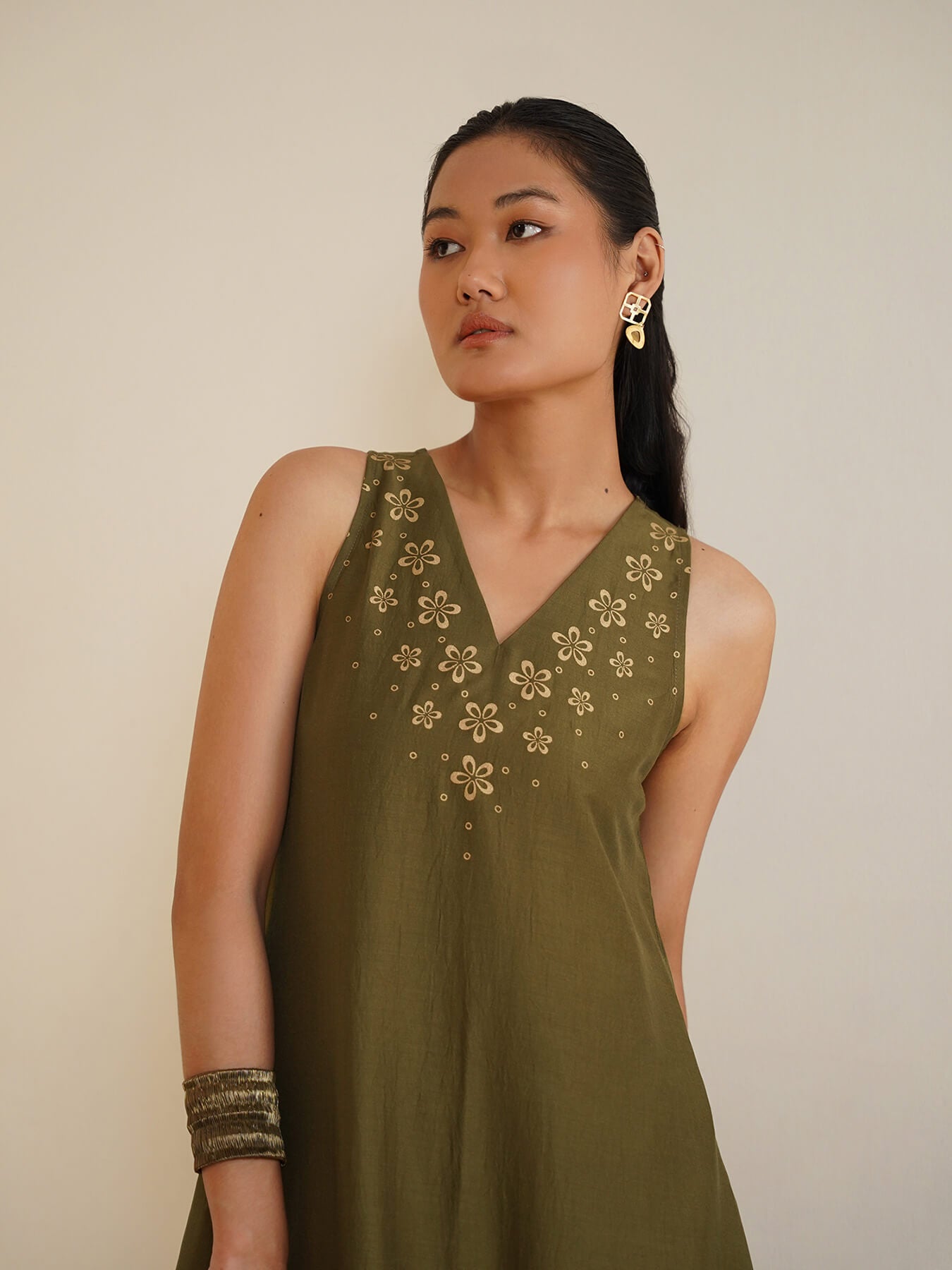 Silk Blend Floral Print Kurta Set - Olive