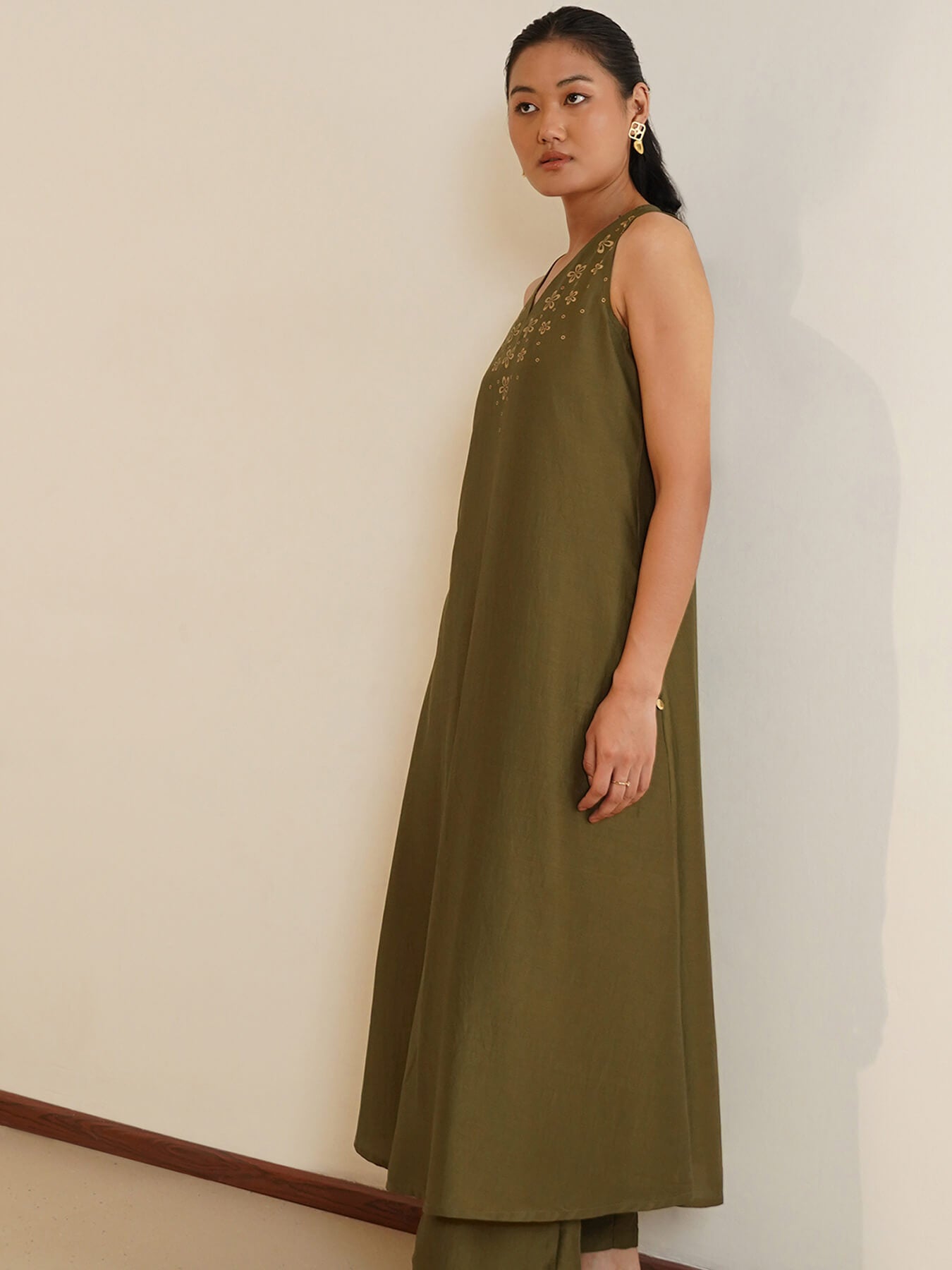 Silk Blend Floral Print Kurta Set - Olive