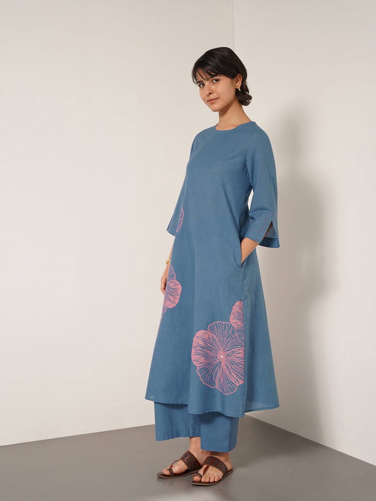 Cotton Placement Floral Print Kurta Set - Blue