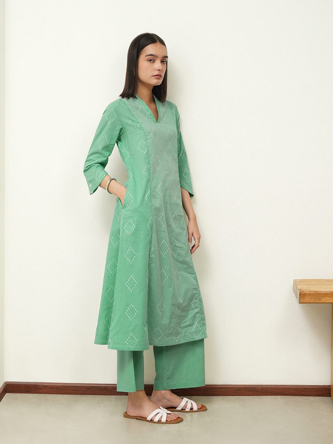 Cotton Ikat V-Neck Kurta Set - Green