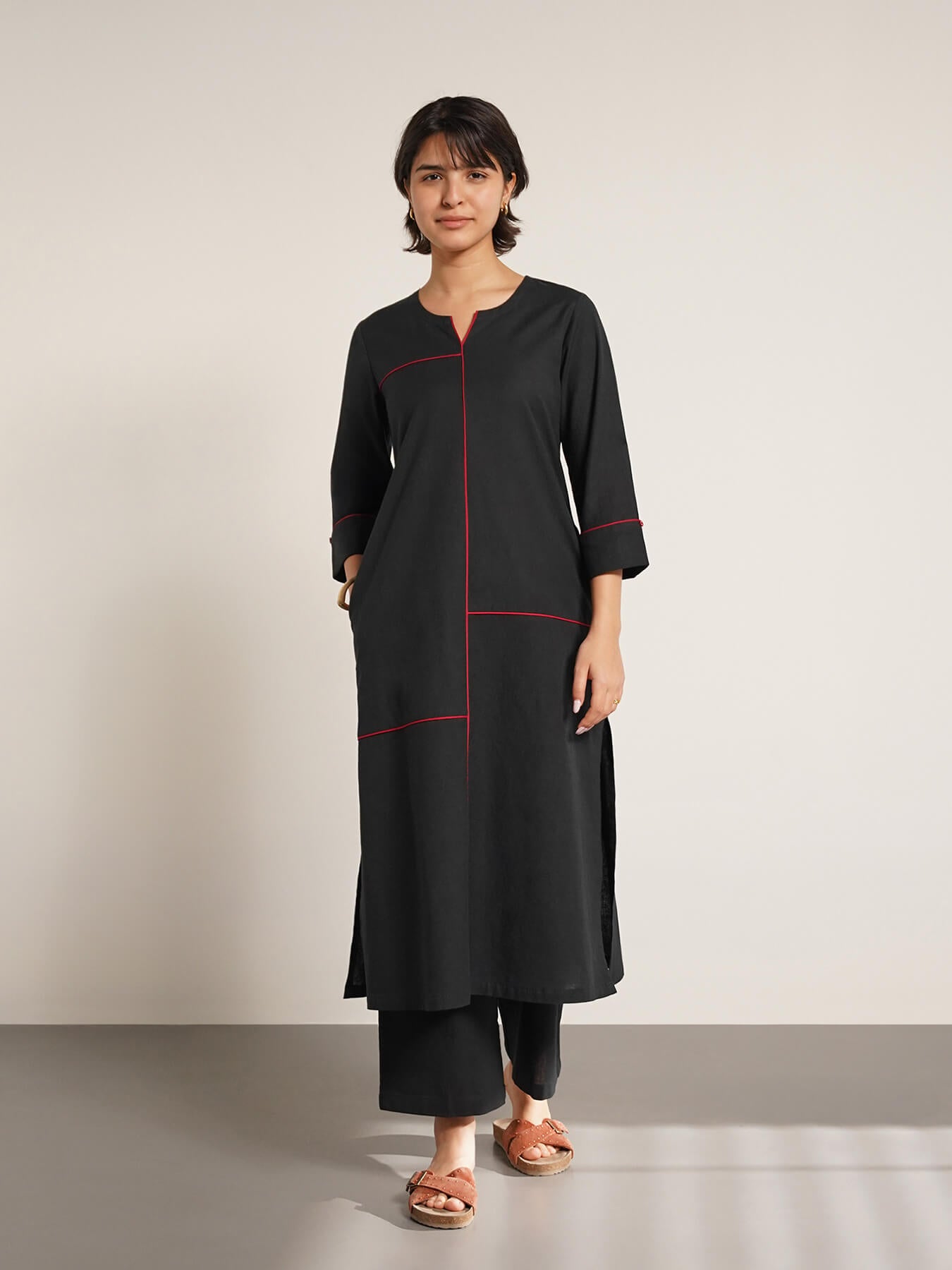 Cotton Colourblock Round Neck Kurta Set - Black